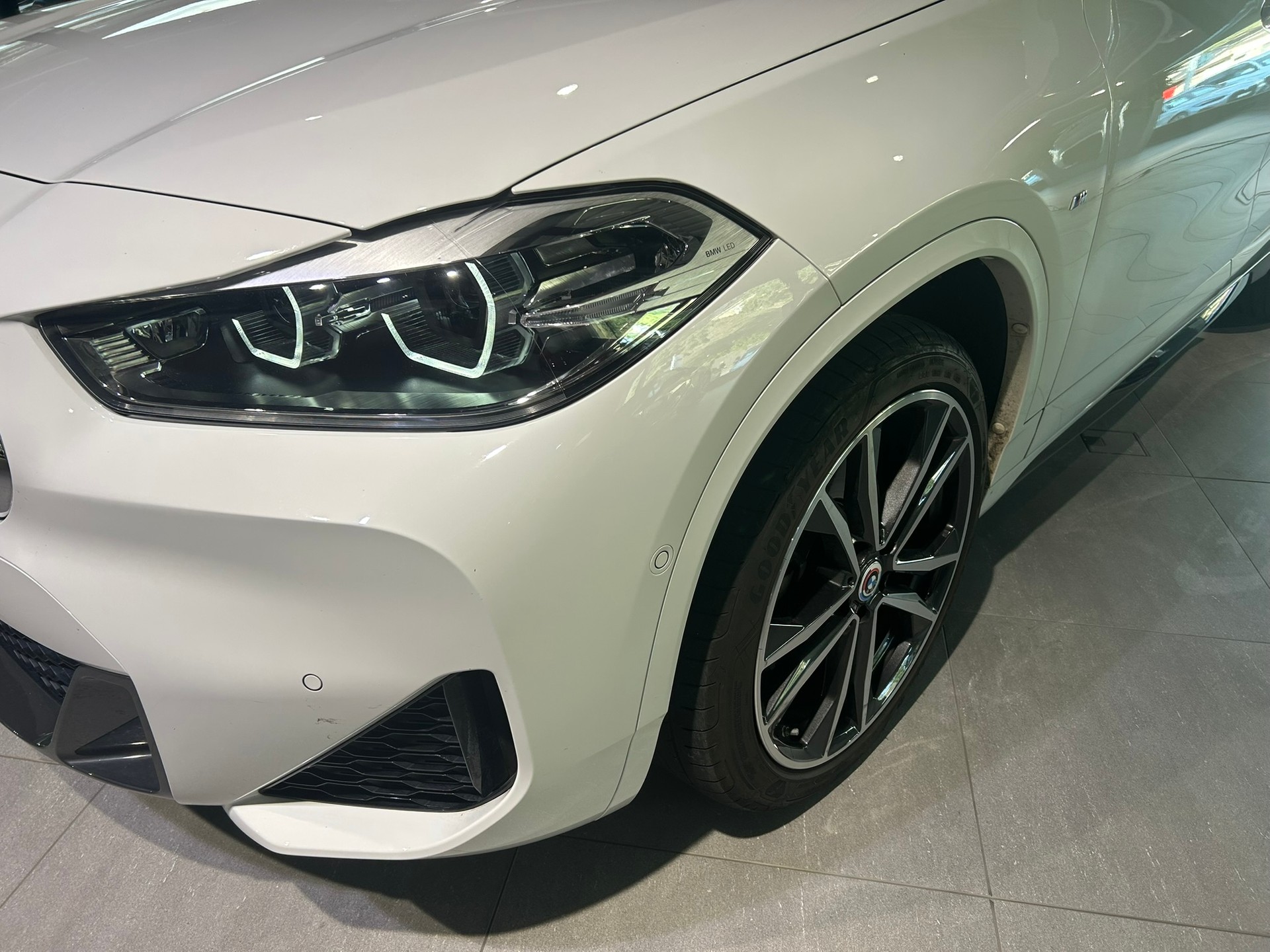 BMW X2 sDrive 18d M Sport Steptronic-image-18
