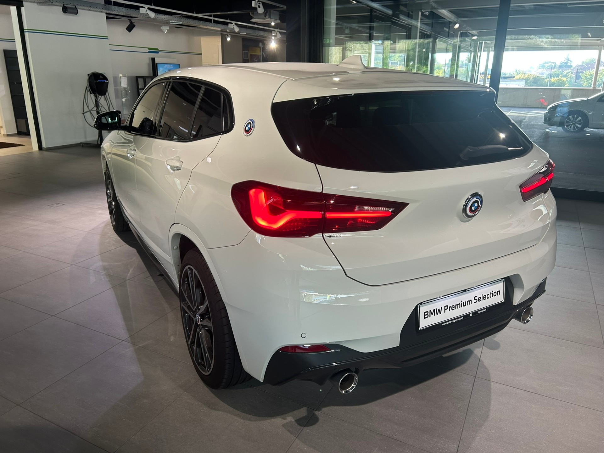 BMW X2 sDrive 18d M Sport Steptronic-image-10