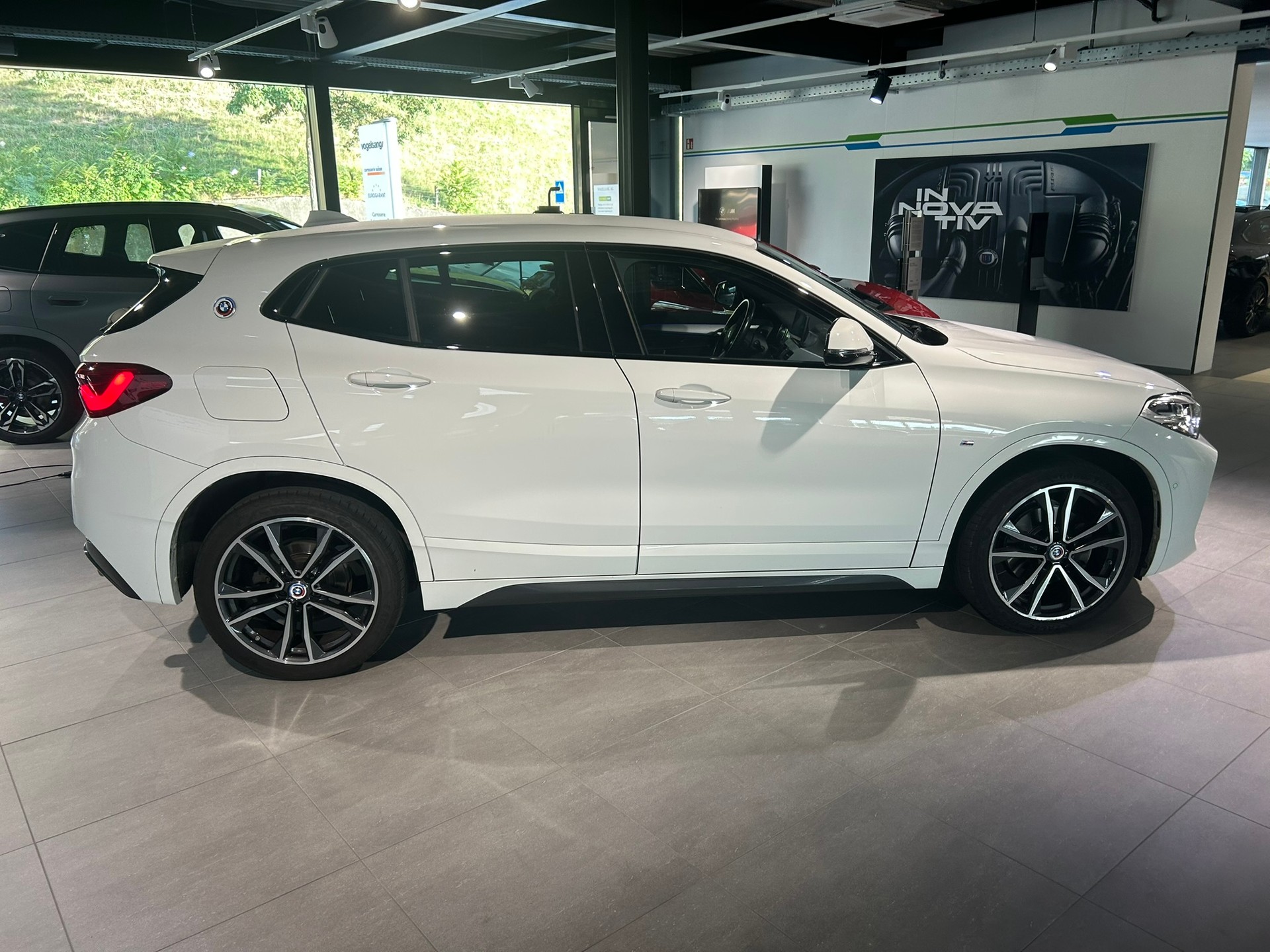BMW X2 sDrive 18d M Sport Steptronic-image-16