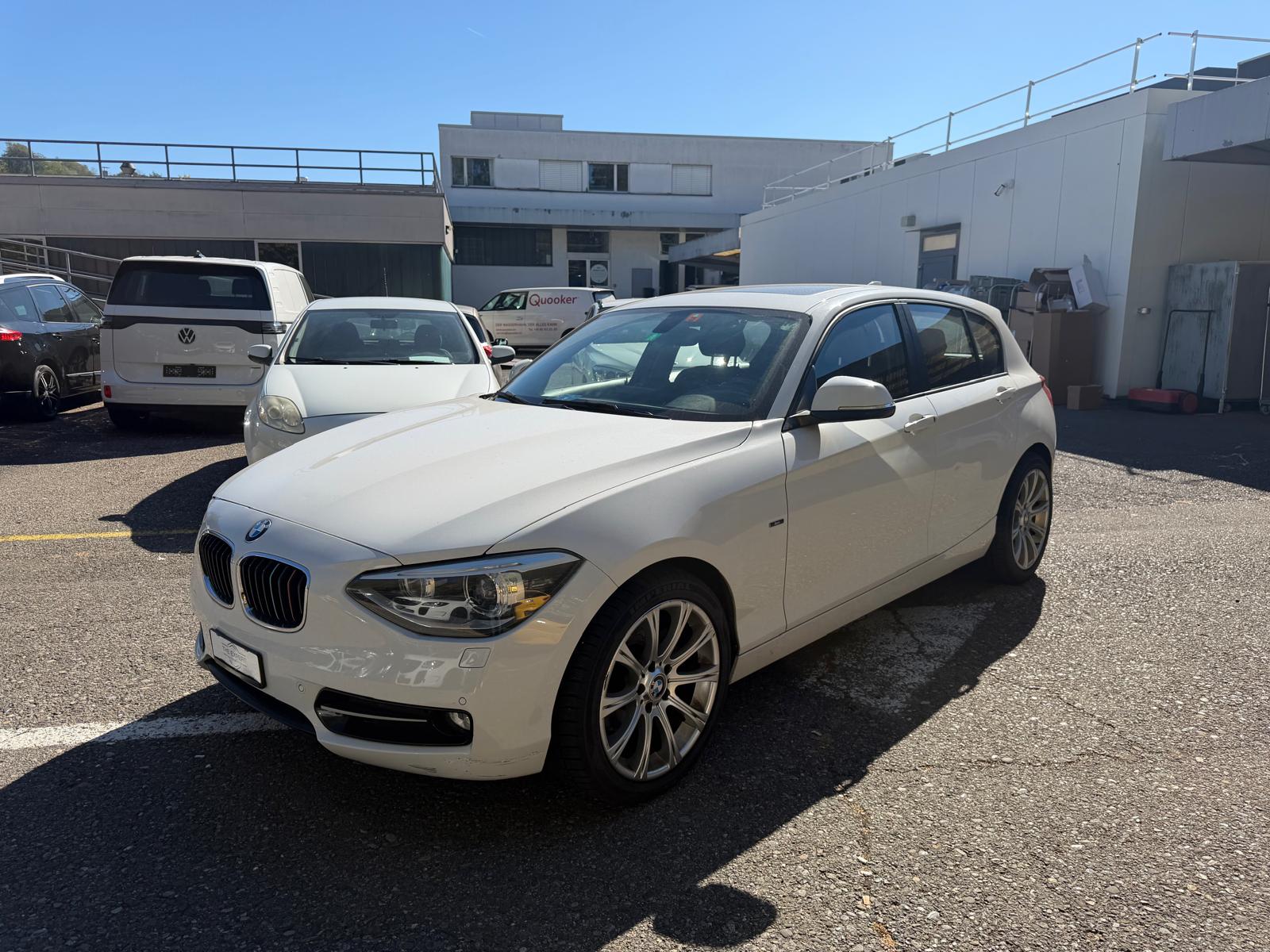 BMW 125i-image-0
