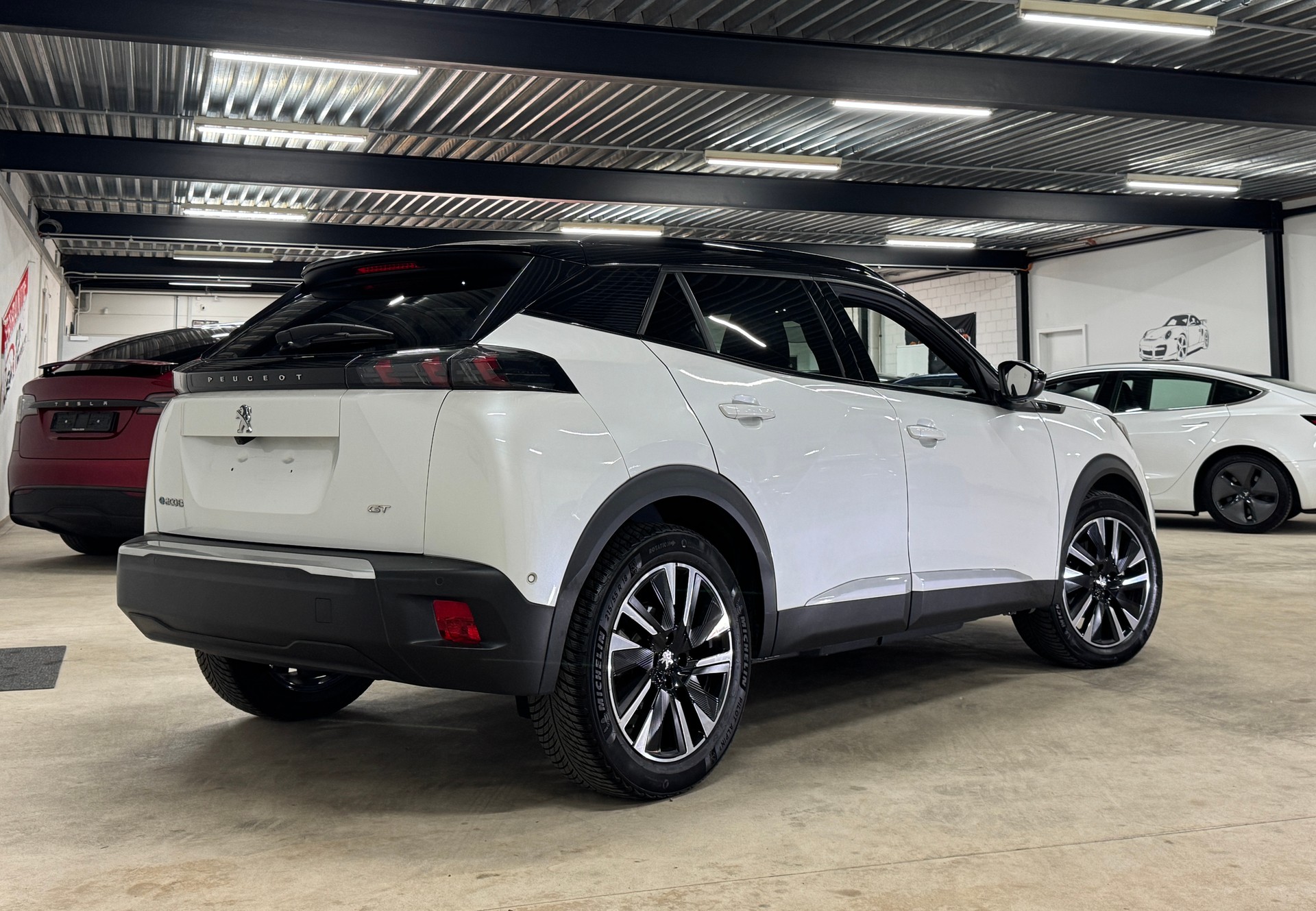 PEUGEOT 2008 e GT Pack-image-4