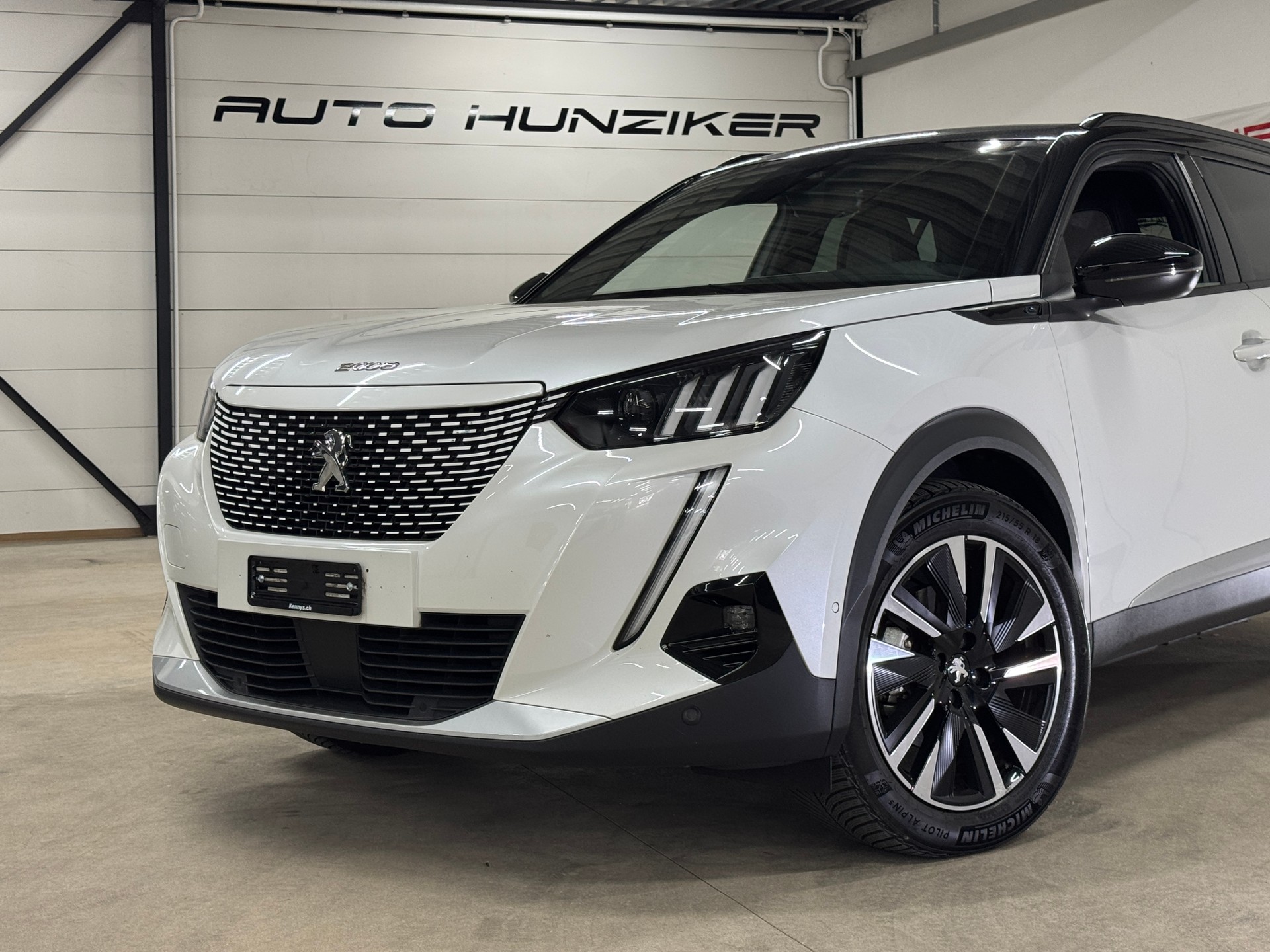 PEUGEOT 2008 e GT Pack-image-1