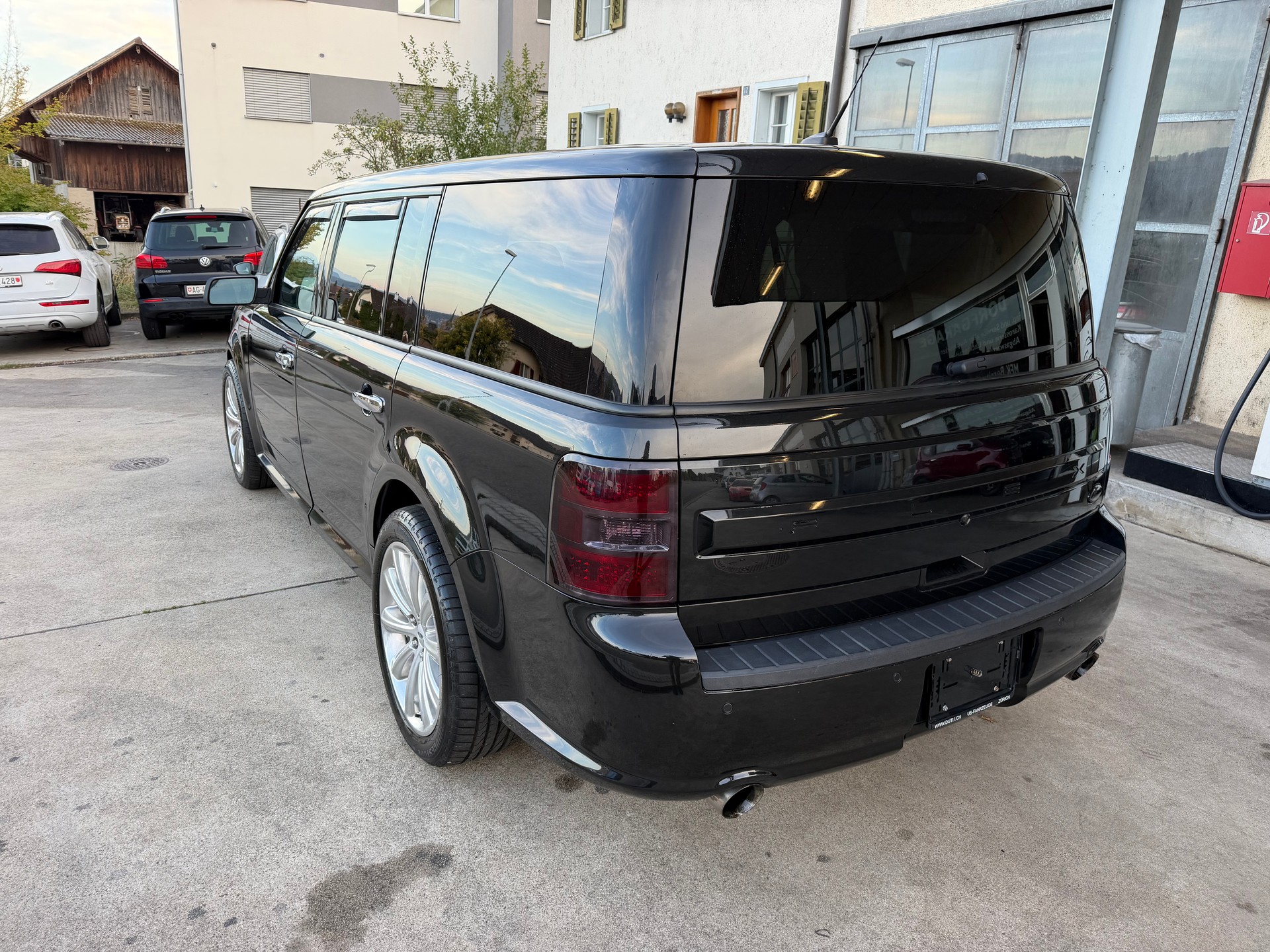 FORD FLEX-image-3