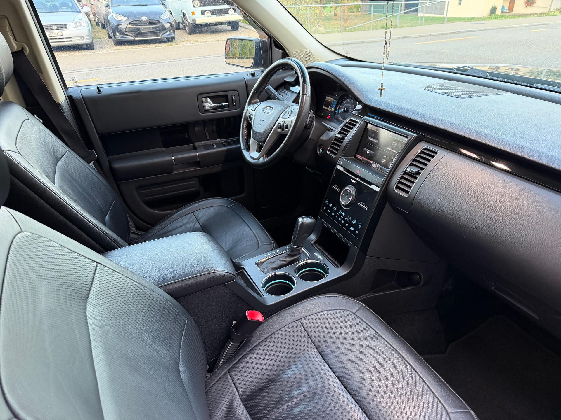 FORD FLEX-image-8