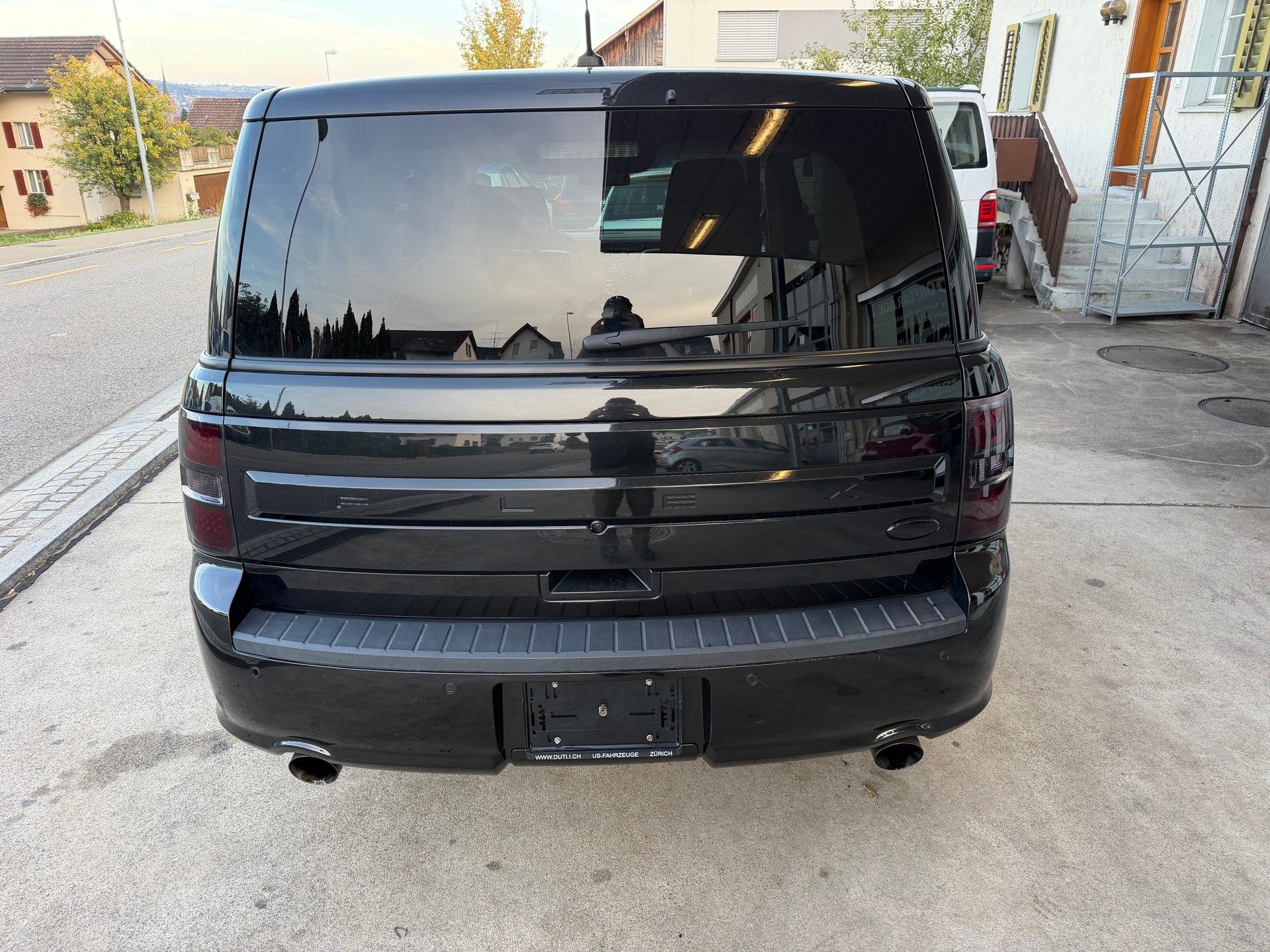 FORD FLEX-image-4