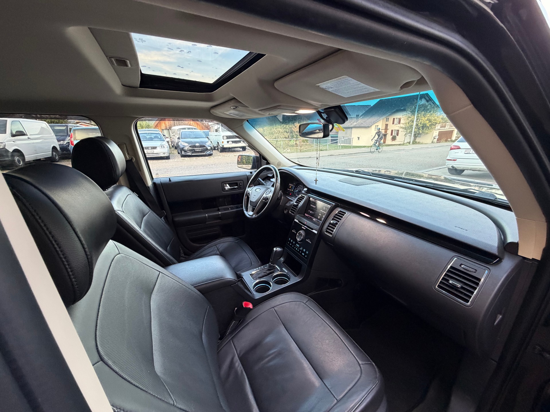 FORD FLEX-image-7