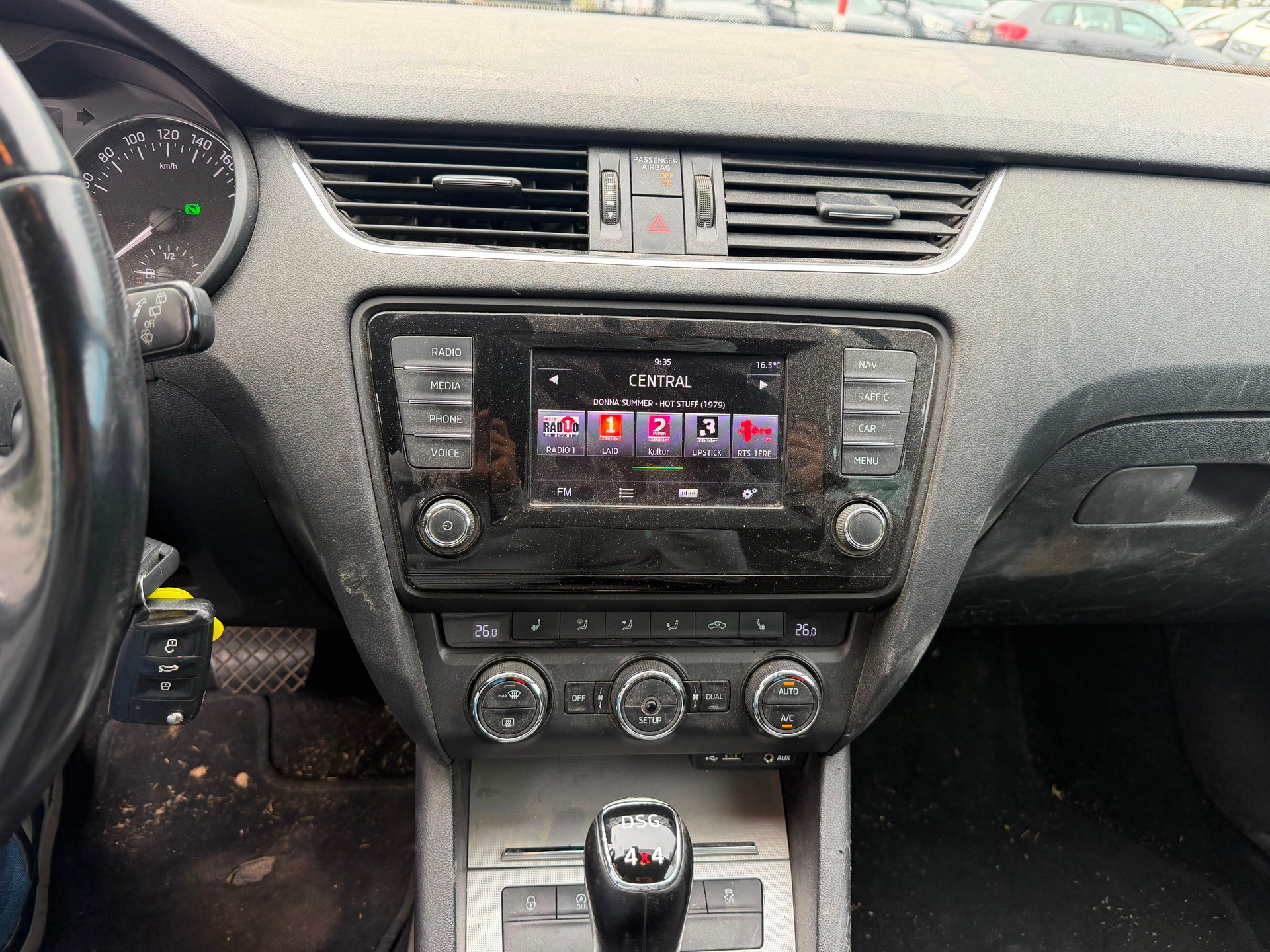 SKODA Octavia Combi 1.8 TSI Fresh 4x4 DSG-image-7