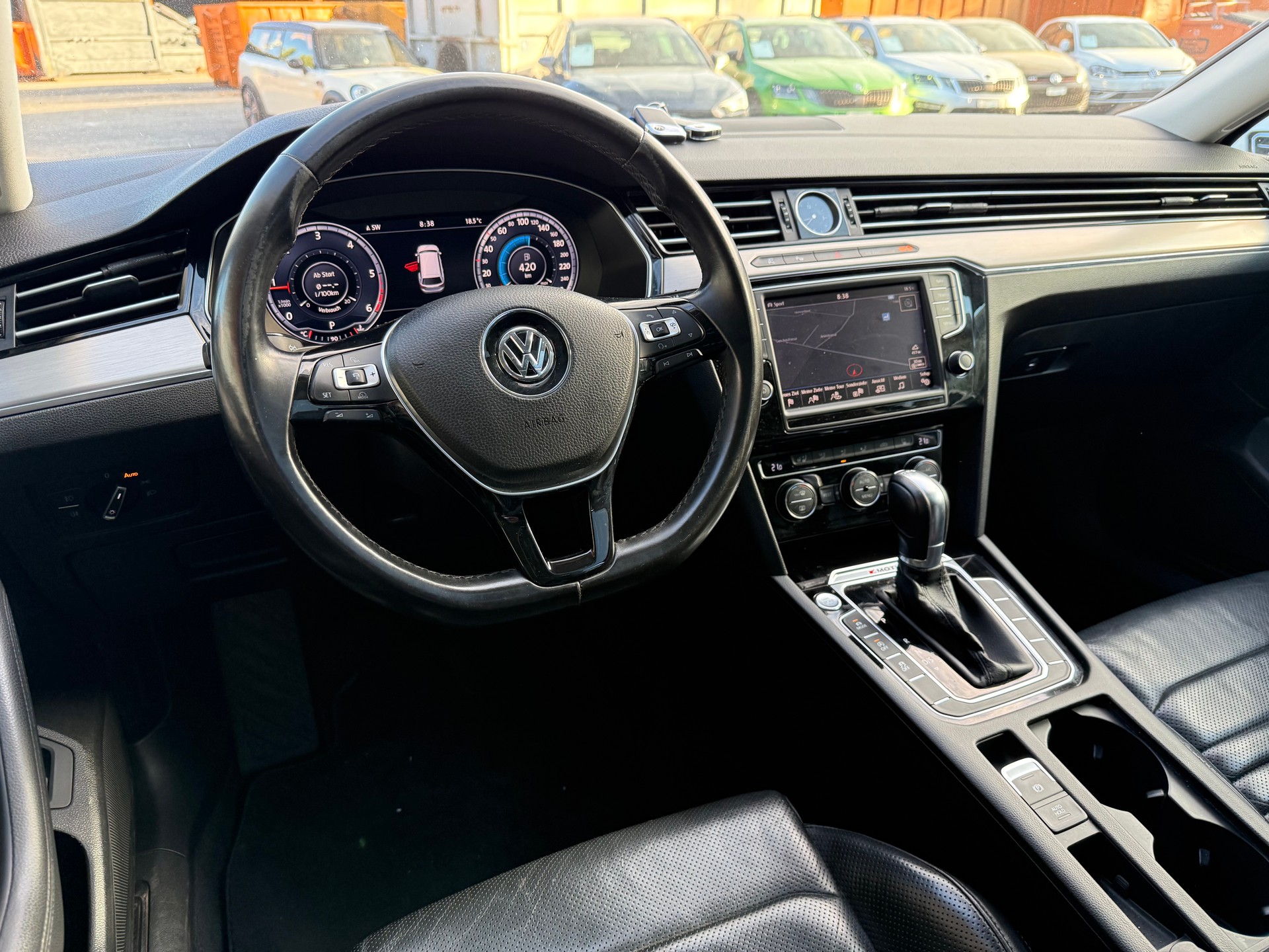 VW Passat Variant 2.0 TDI BMT High. DSG 4Motion-image-19