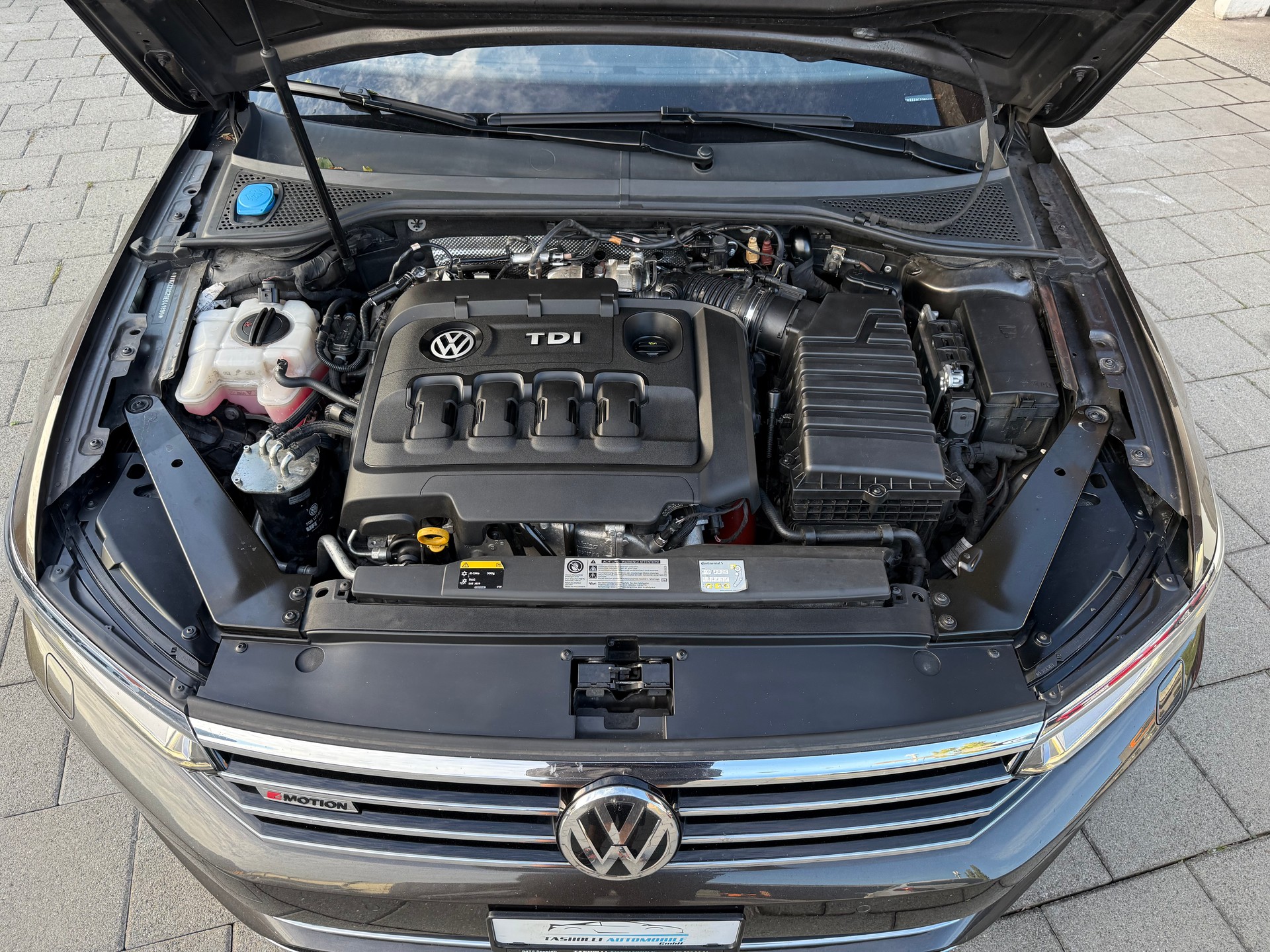 VW Passat Variant 2.0 TDI BMT High. DSG 4Motion-image-28
