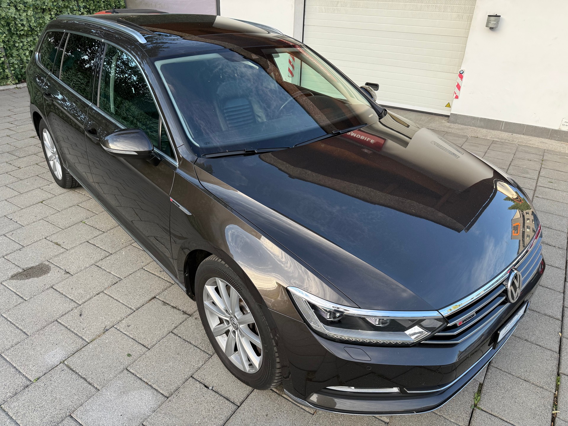 VW Passat Variant 2.0 TDI BMT High. DSG 4Motion-image-10