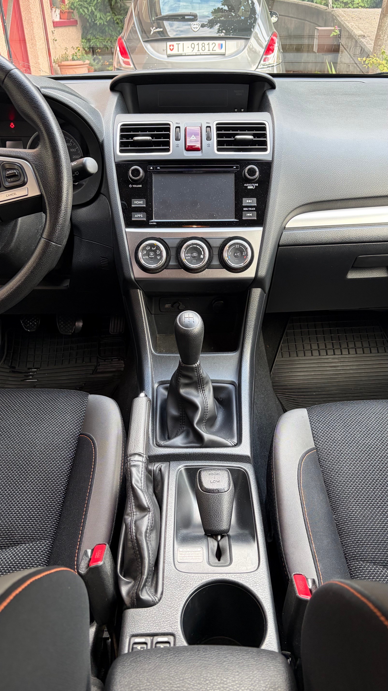 SUBARU XV 1.6 Swiss Two-image-7