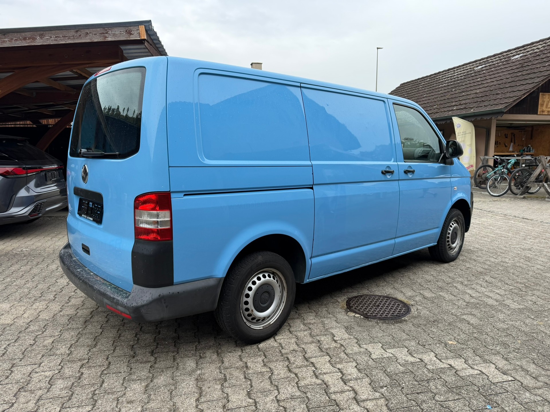 VW T5 2.0 TDI-image-3