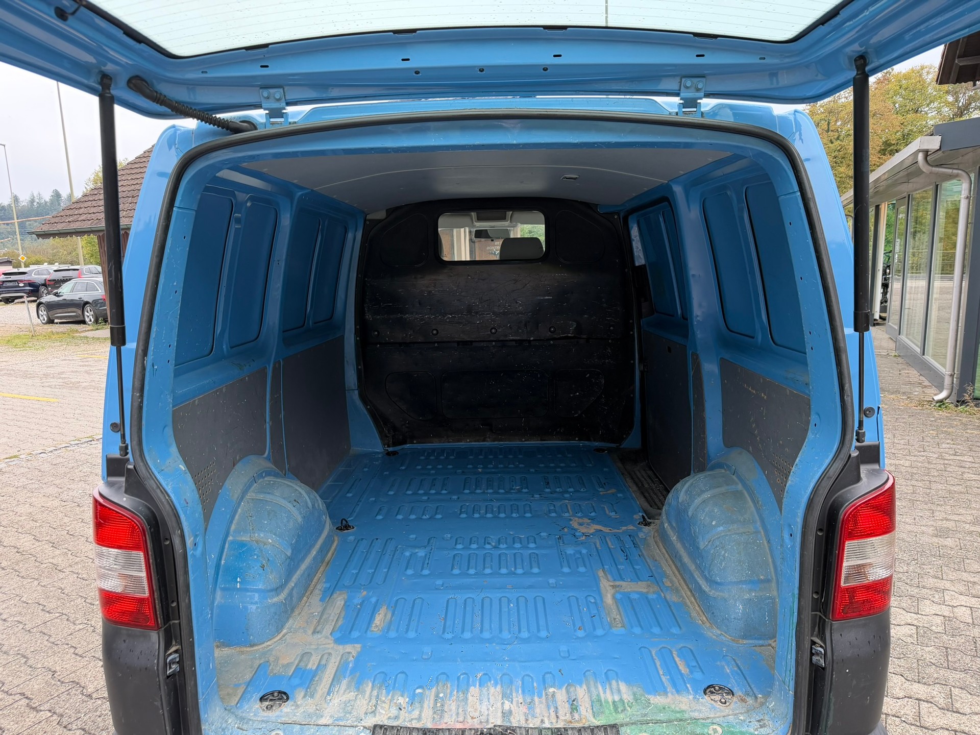 VW T5 2.0 TDI-image-8