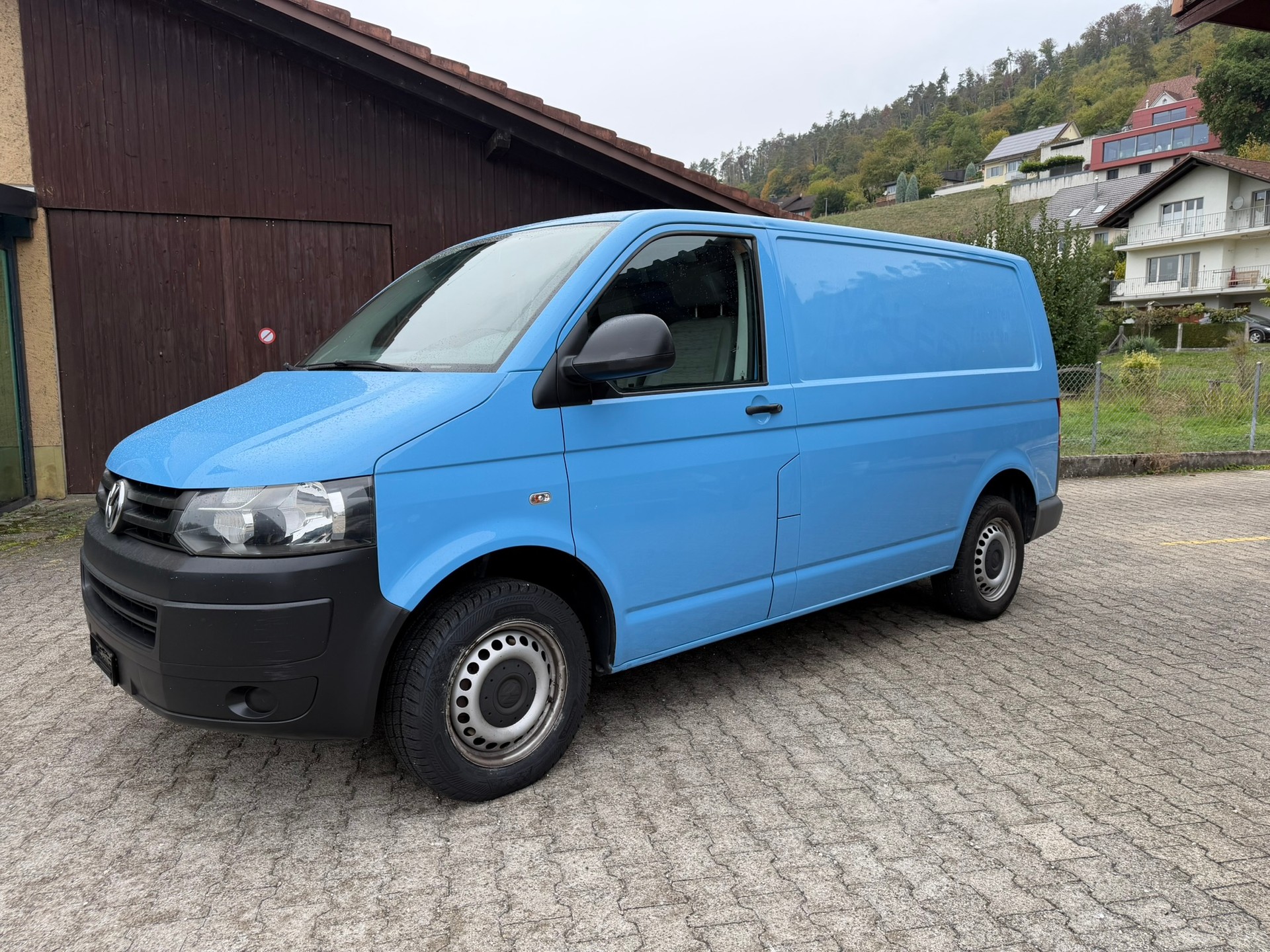 VW T5 2.0 TDI-image-0