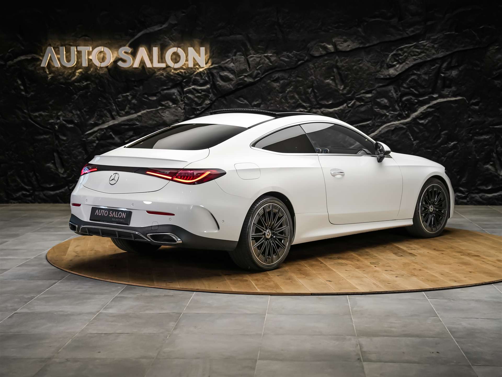 MERCEDES-BENZ CLE 200 Coupé AMG Line 9G-Tronic *Werksgarantie*Panorama*Lenkradheizung*-image-5