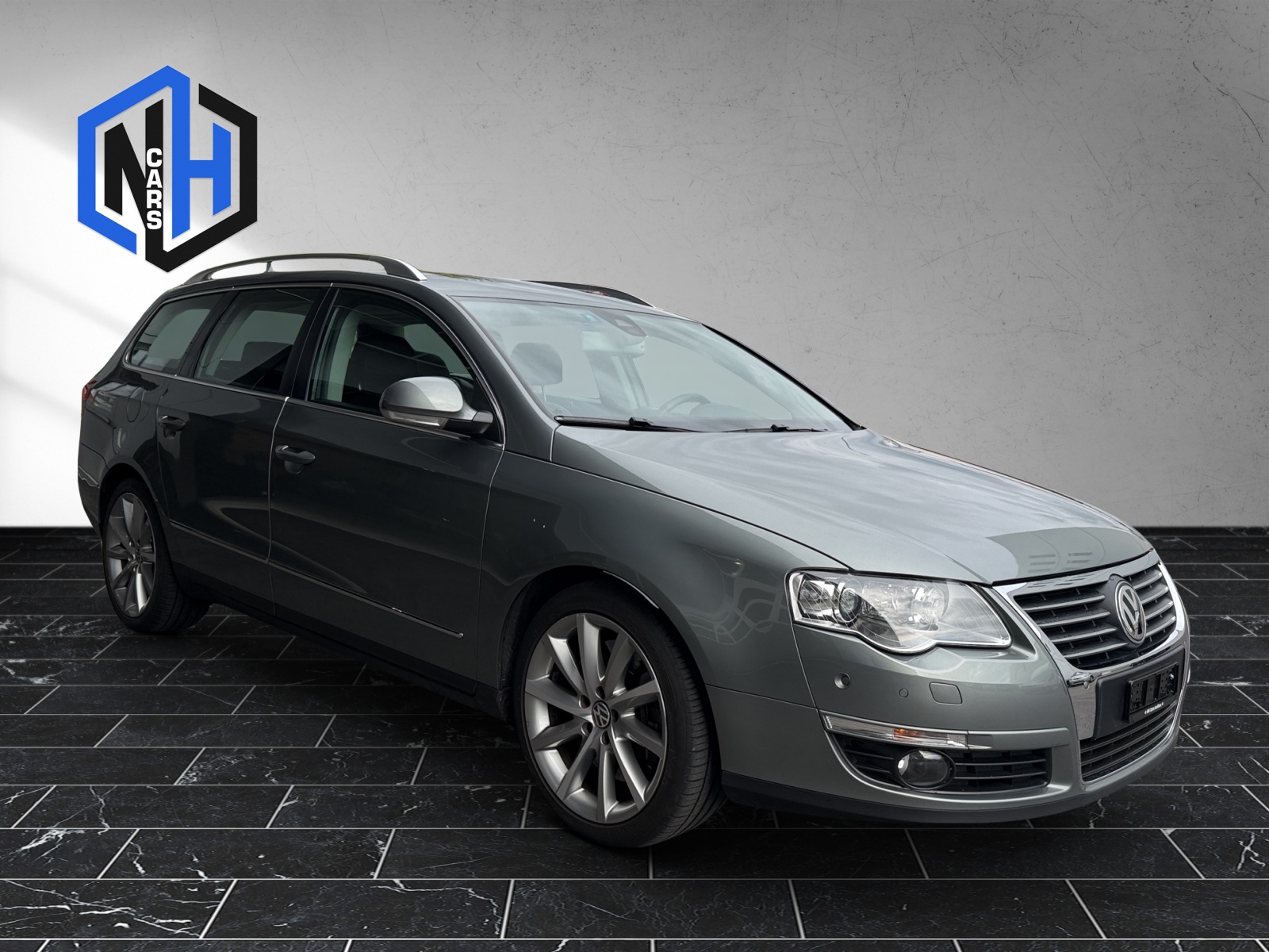 VW Passat Variant 3.2 V6 FSI Premium 4Motion-image-2