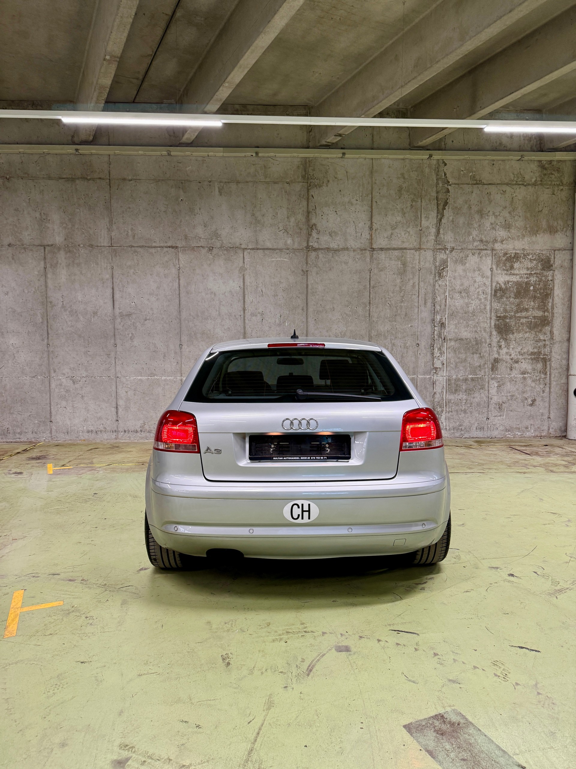 AUDI A3 2.0 TDI Ambiente-image-5