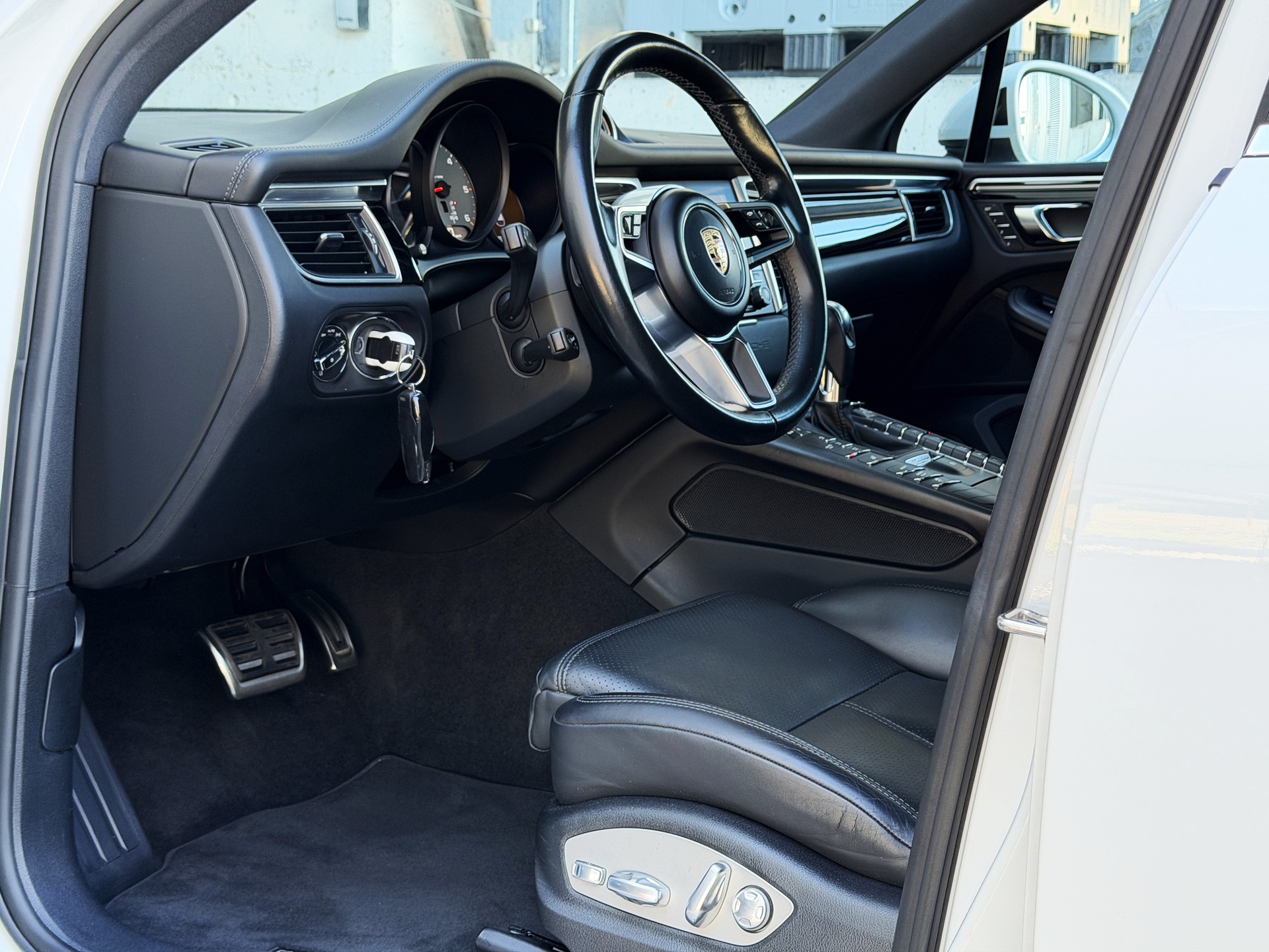 PORSCHE Macan S Diesel PDK - *KW3 GEWINDE / 8-FACH 21"/20" - "MEGA-AUSSTATTUNG" - "AHK 2,4t* - *GARANTIE*-image-13