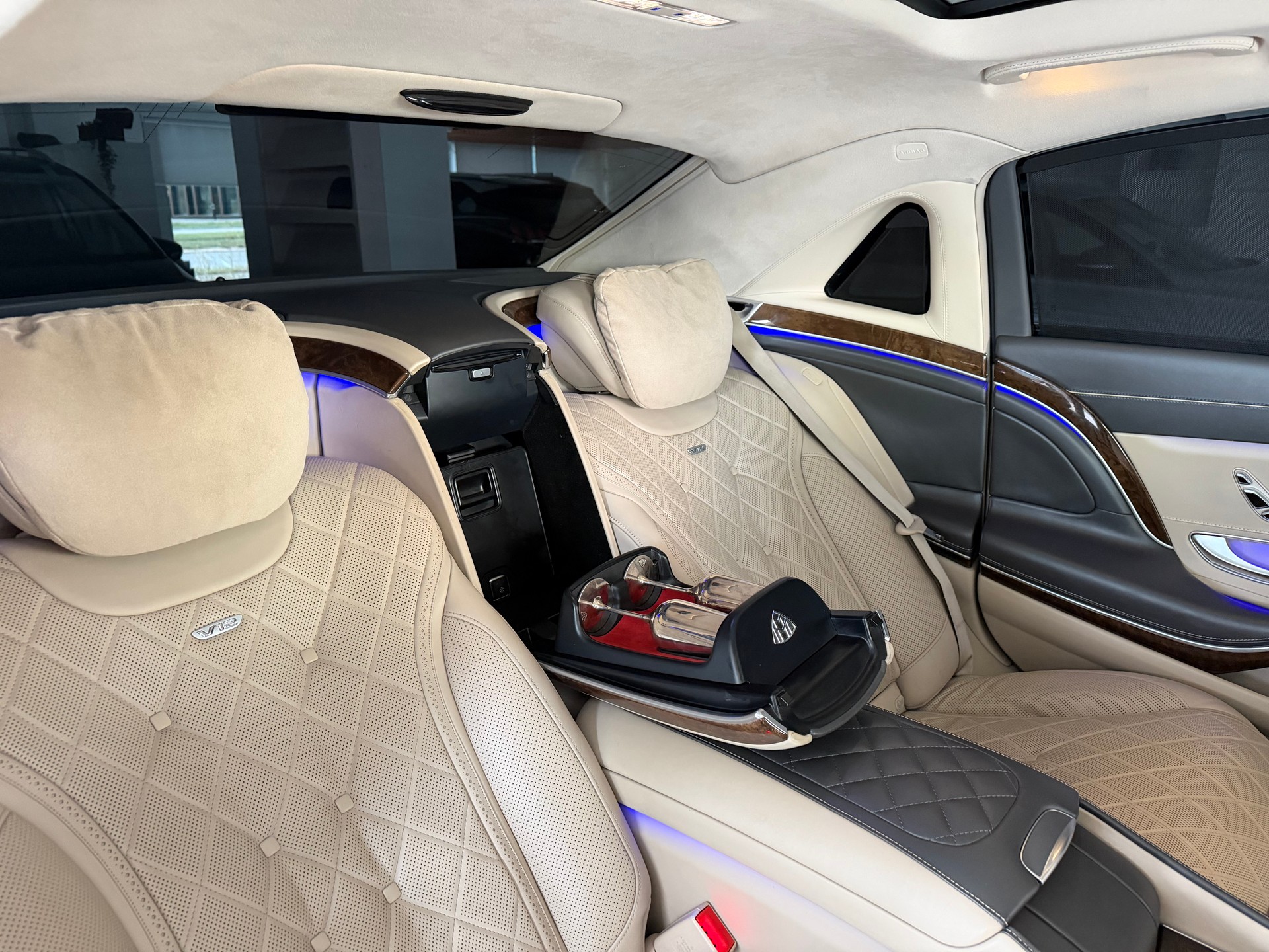 MERCEDES-BENZ S 600 Maybach 7G-Tronic-image-22