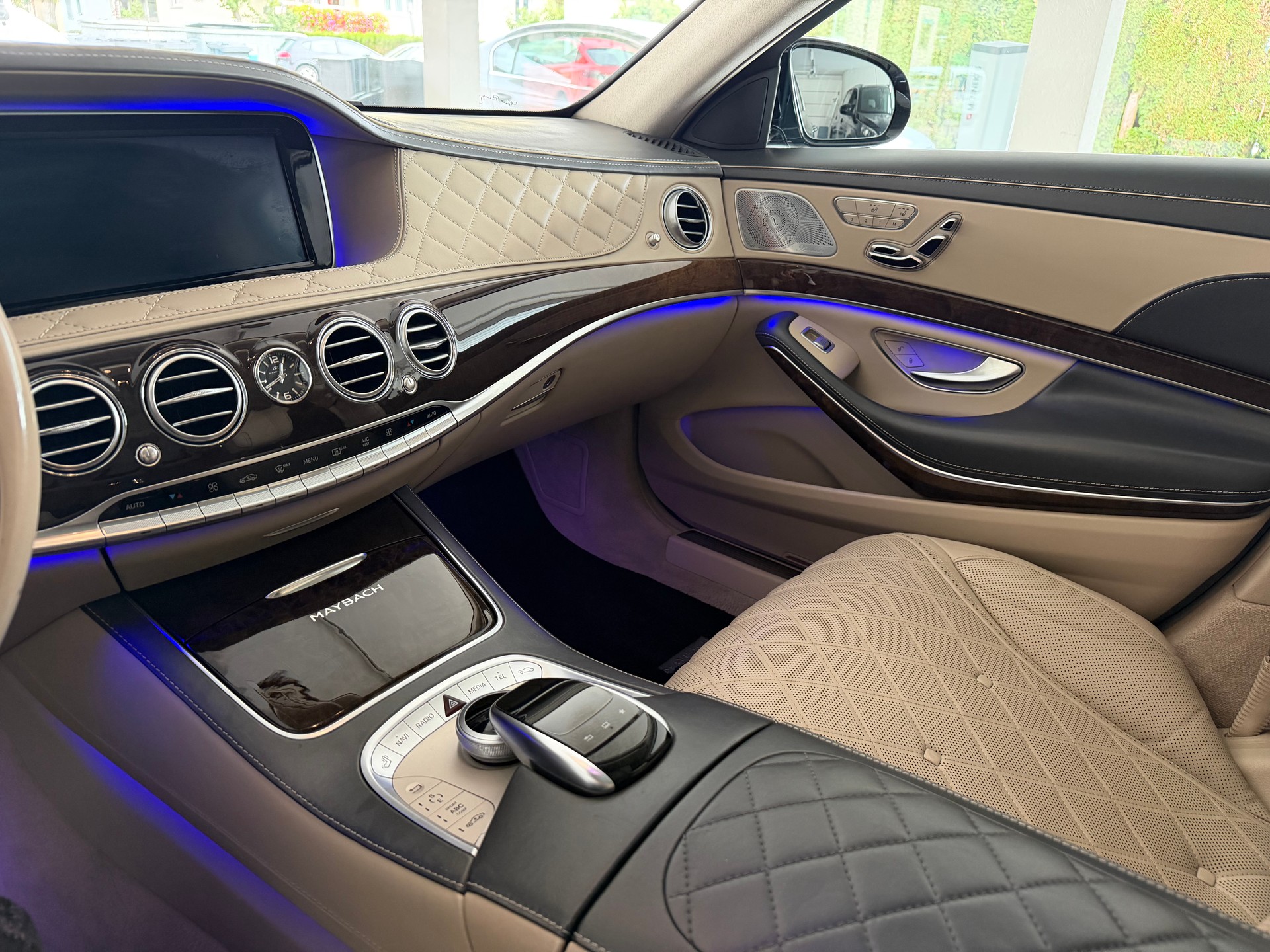 MERCEDES-BENZ S 600 Maybach 7G-Tronic-image-25