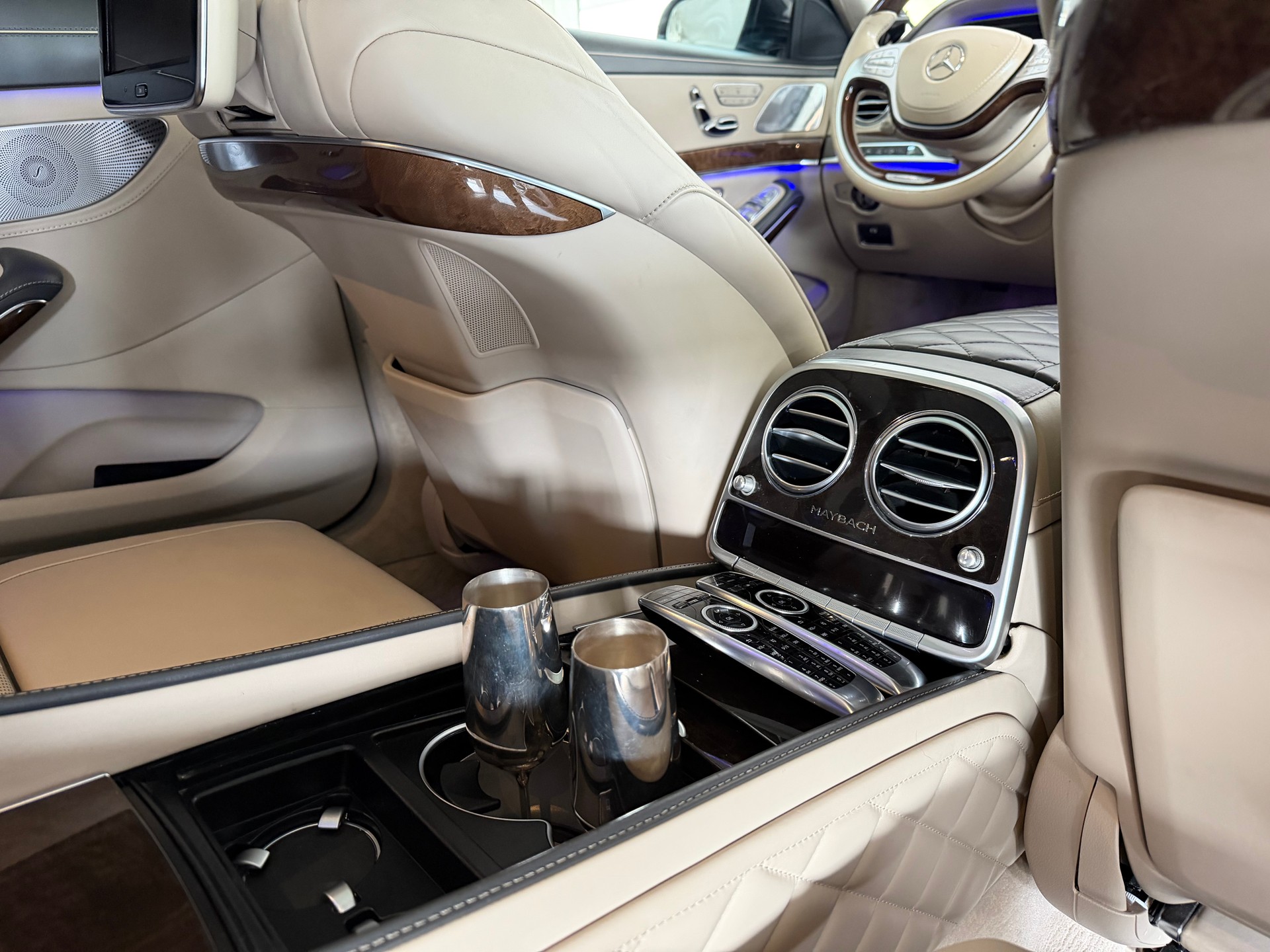 MERCEDES-BENZ S 600 Maybach 7G-Tronic-image-23
