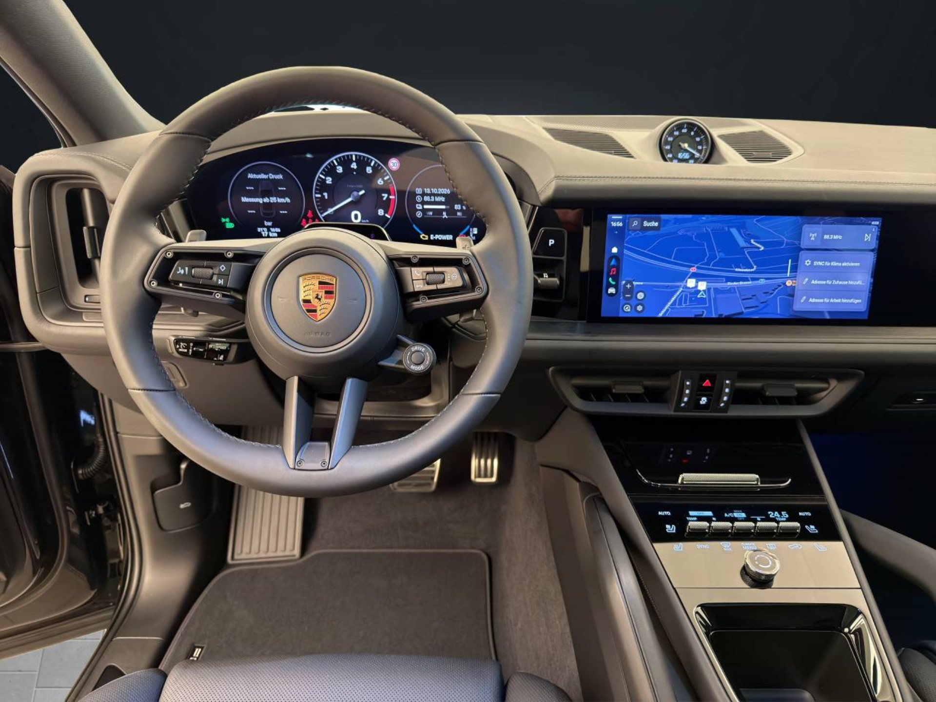 PORSCHE Cayenne S E-Hybrid Coupé Black Edition-image-15