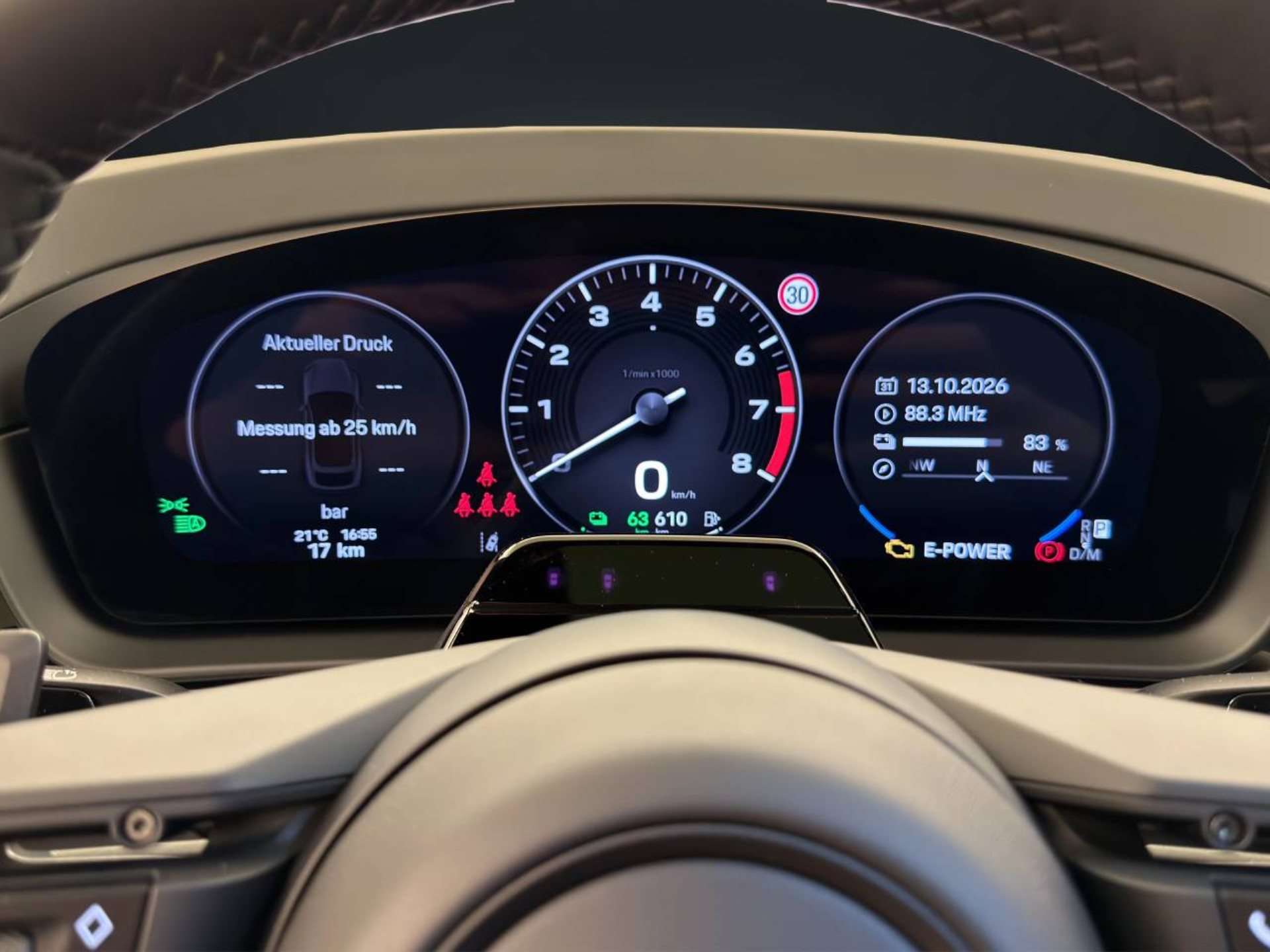 PORSCHE Cayenne S E-Hybrid Coupé Black Edition-image-14