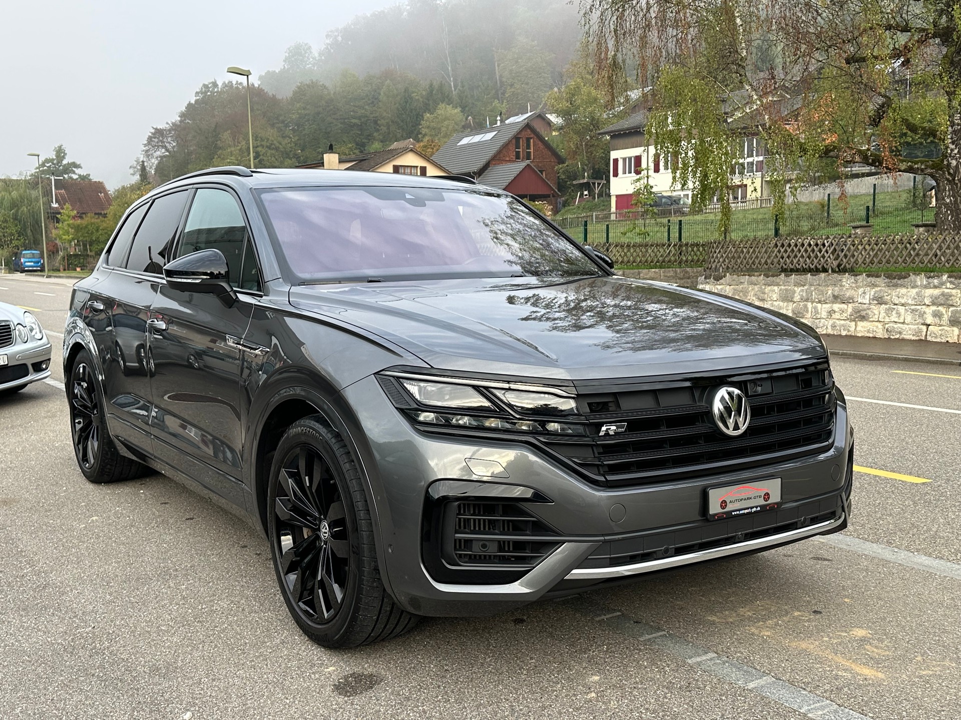 VW Touareg 4.0 V8 TDI R-Line Tiptronic-image-1
