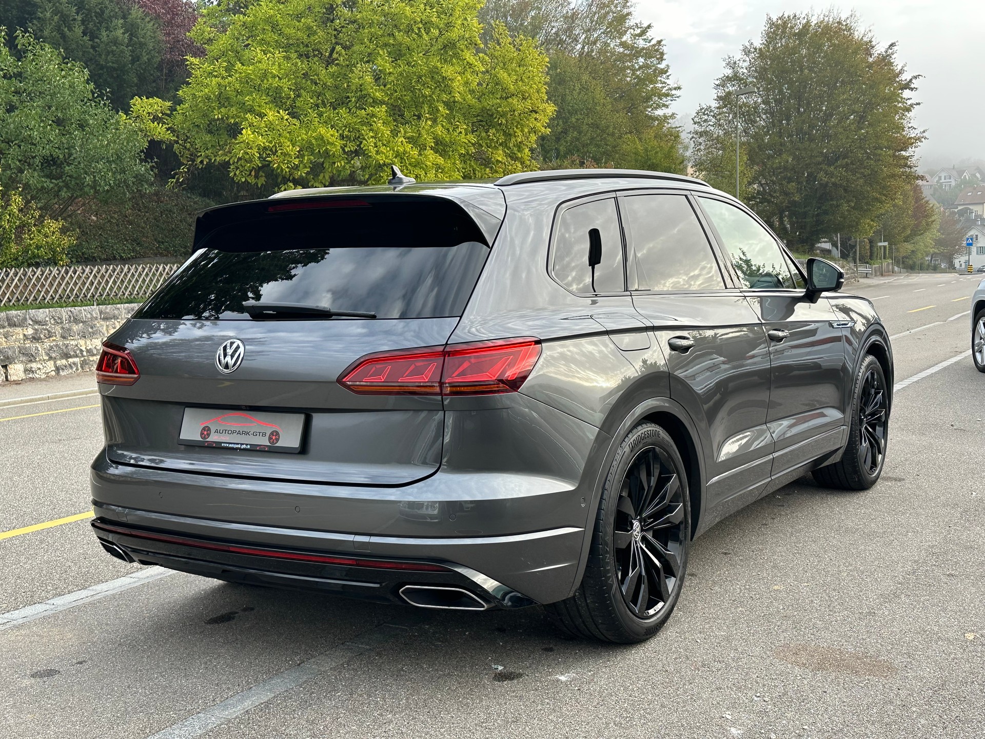 VW Touareg 4.0 V8 TDI R-Line Tiptronic-image-6