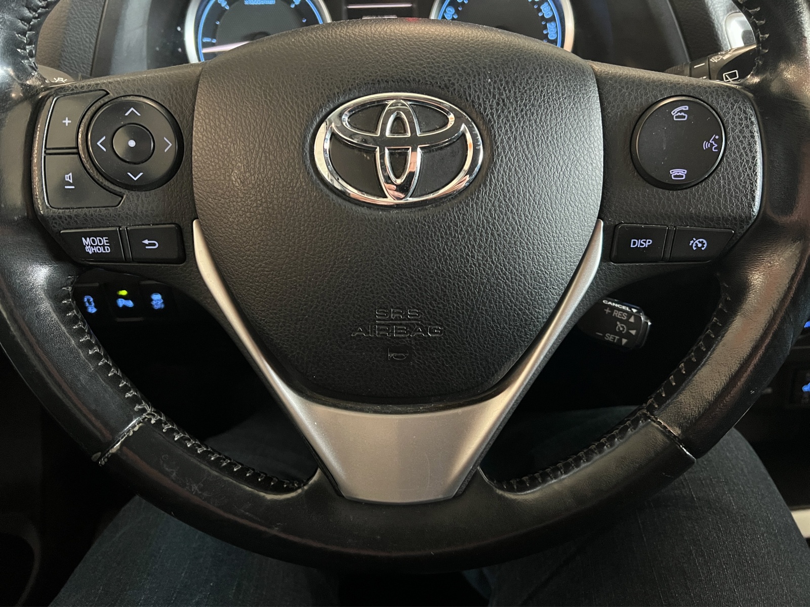 TOYOTA Auris 2.0 D-4D Sol-image-13