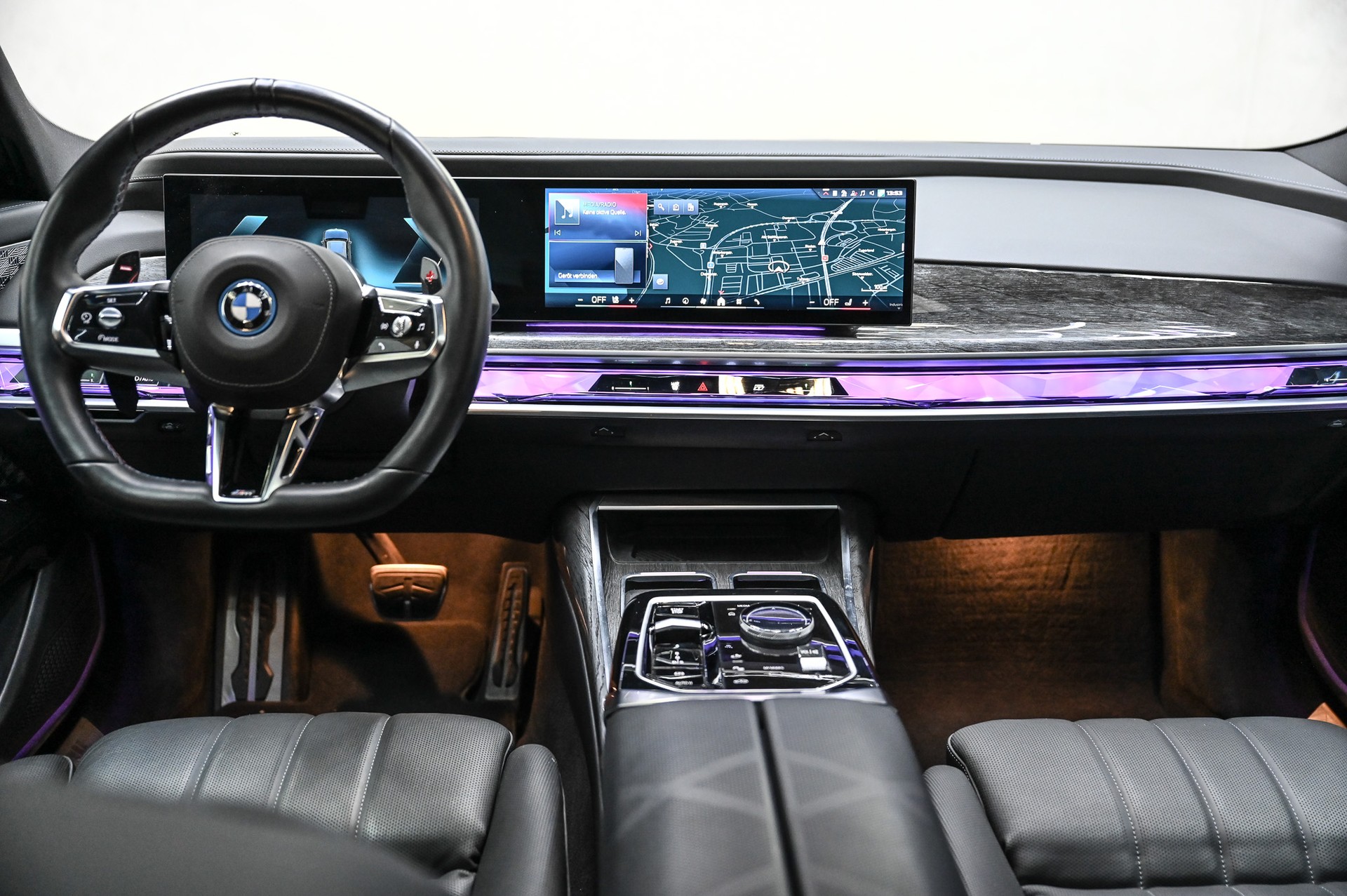BMW M760e xDrive-image-20