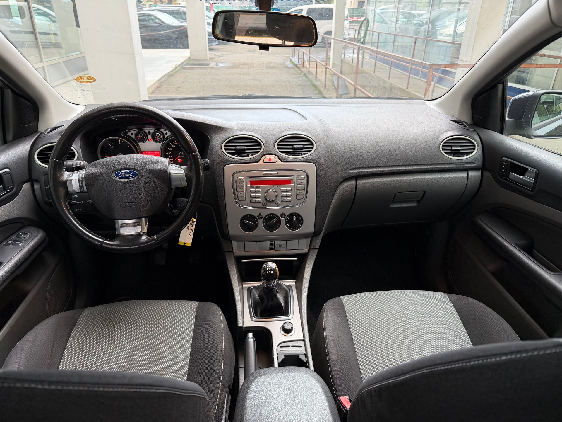 FORD Focus 1.6 TDCi Ambiente-image-6