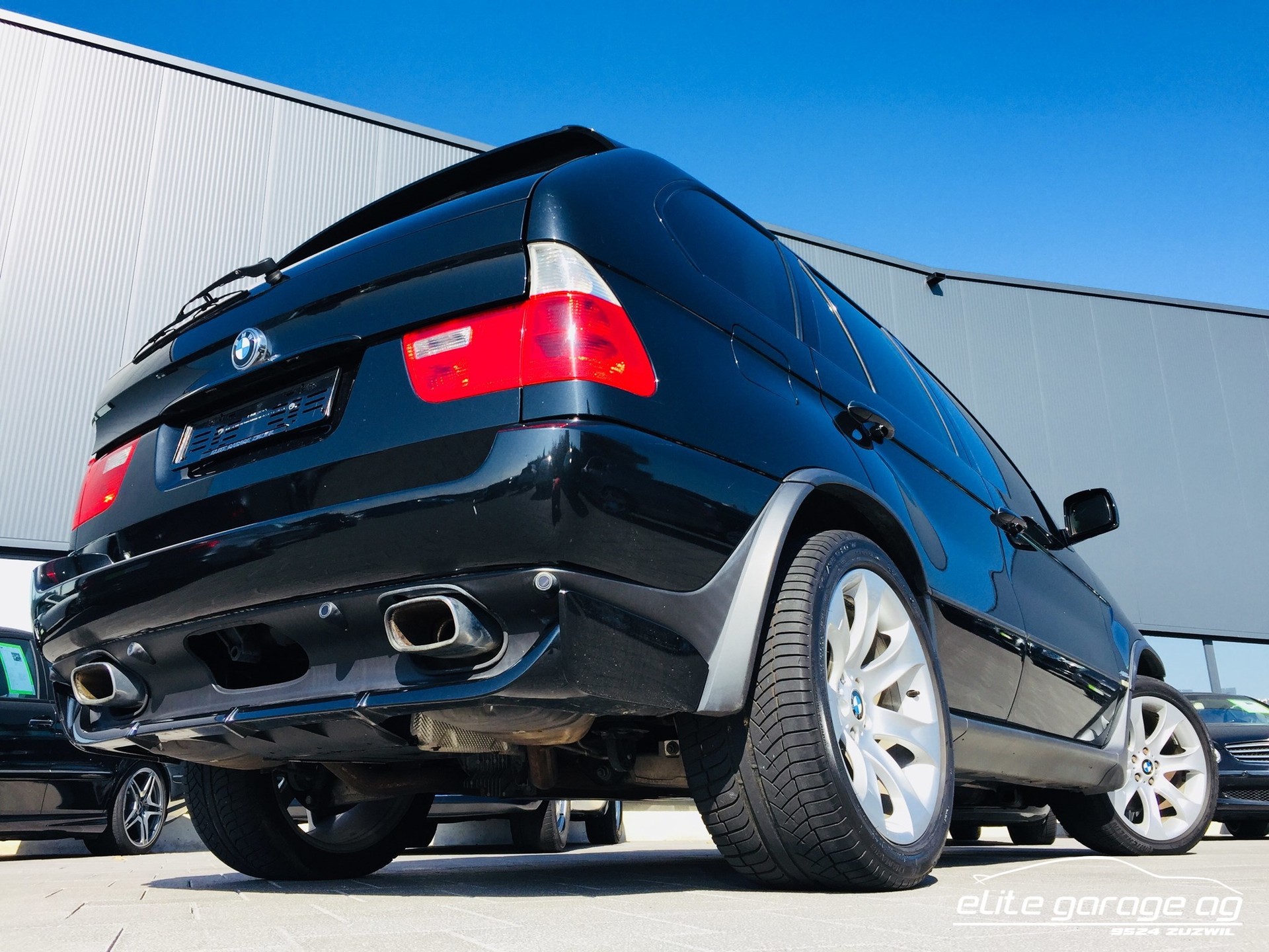 BMW X5 4.8is-image-4