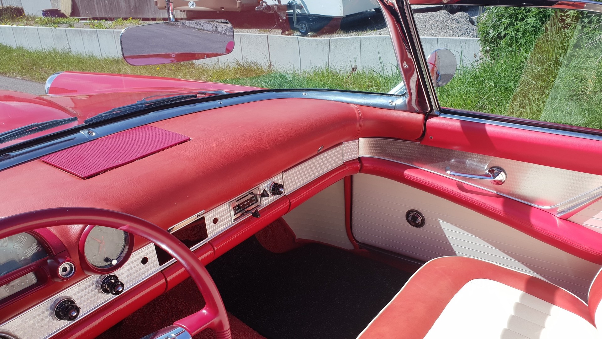 FORD Thunderbird 1955 Veteran-image-8