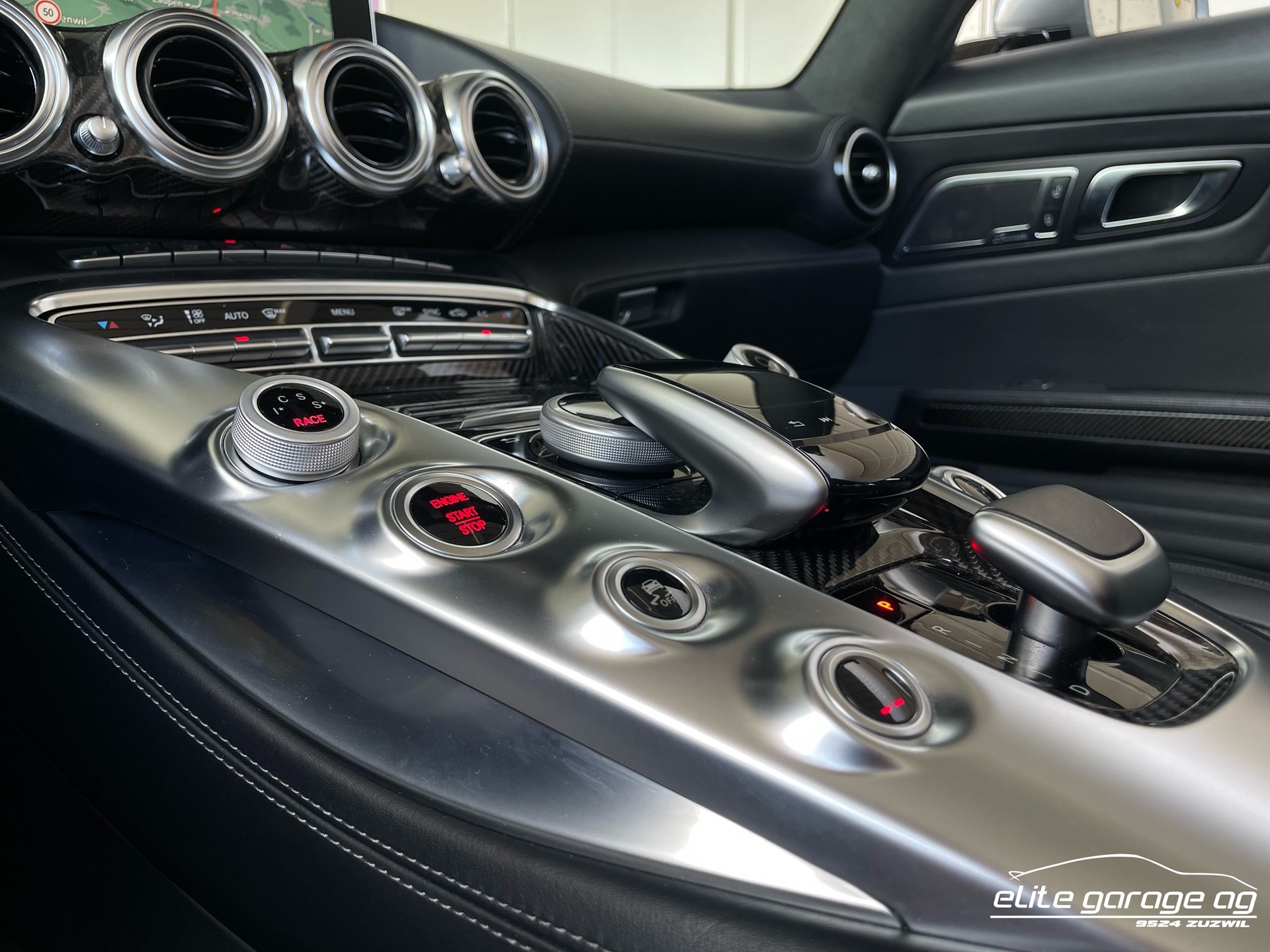 MERCEDES-BENZ AMG GT C Roadster Speedshift DCT-image-15