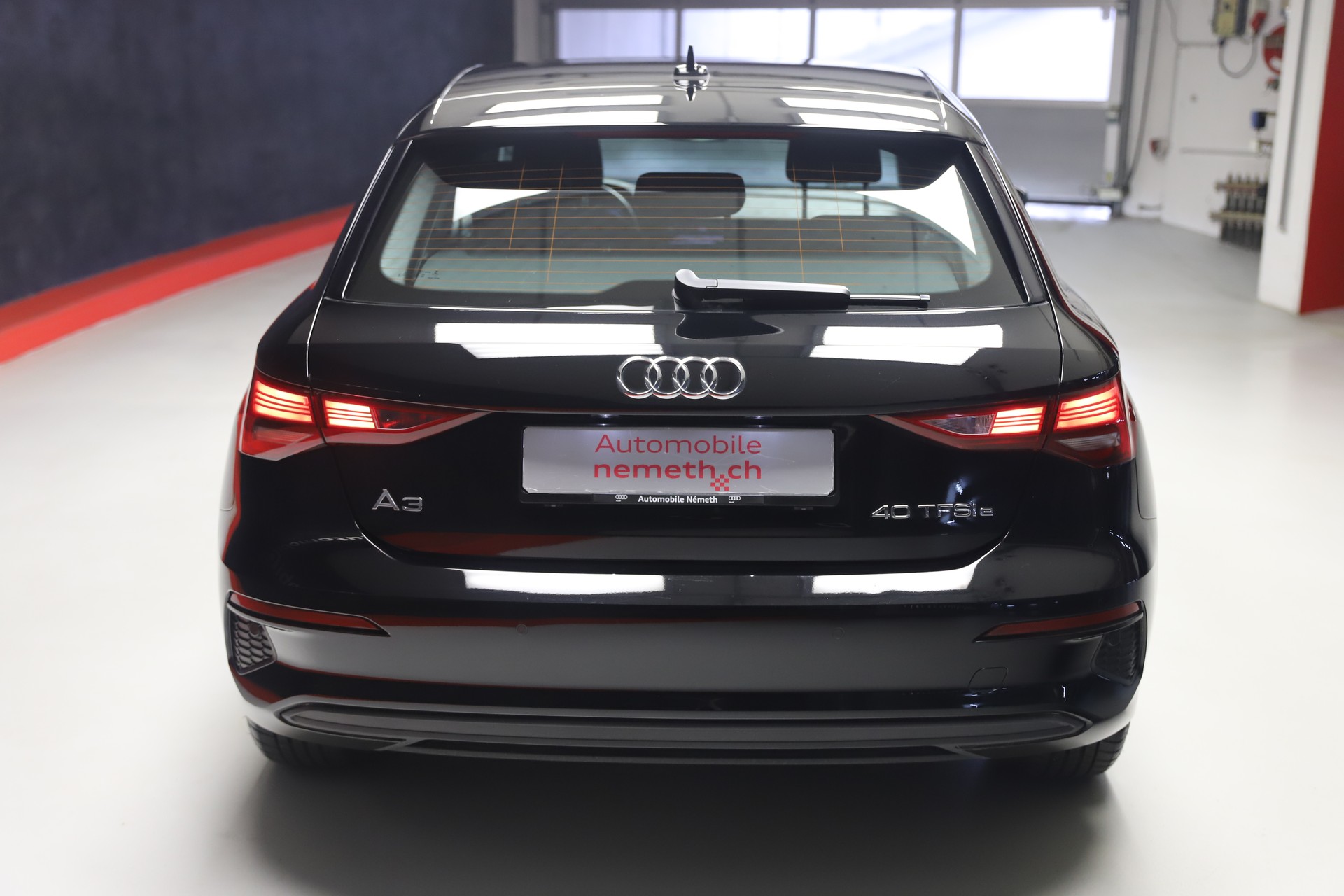 AUDI A3 Sportback 40 TFSI e S-tronic-showroom-element-3