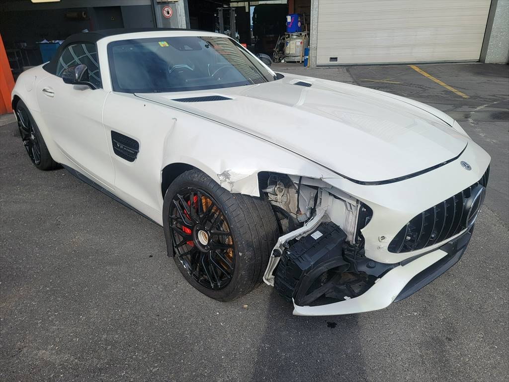 MERCEDES-BENZ AMG GT C Roadster Speedshift DCT-image-6