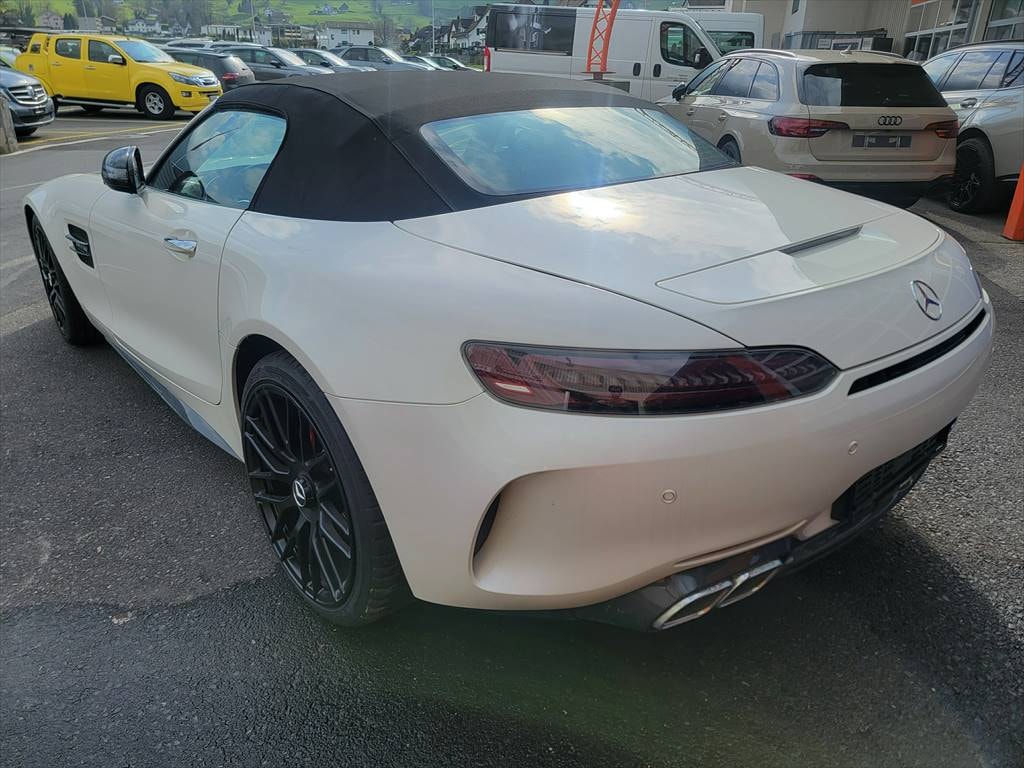 MERCEDES-BENZ AMG GT C Roadster Speedshift DCT-image-2