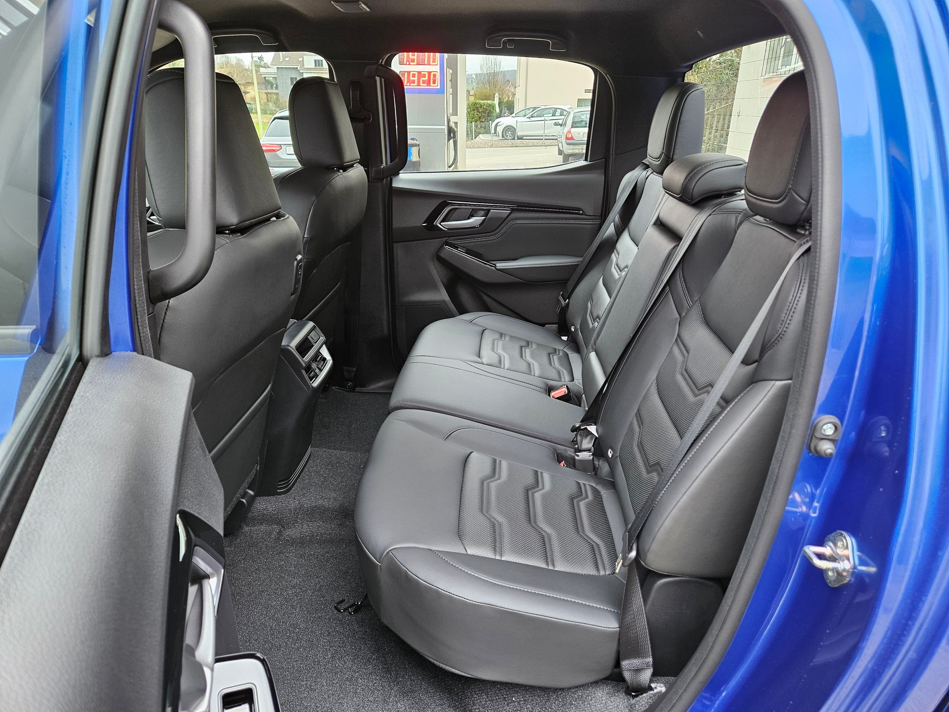 ISUZU D-MAX 1.9 CrewCab N60 Nitro Sport 4x4-image-14