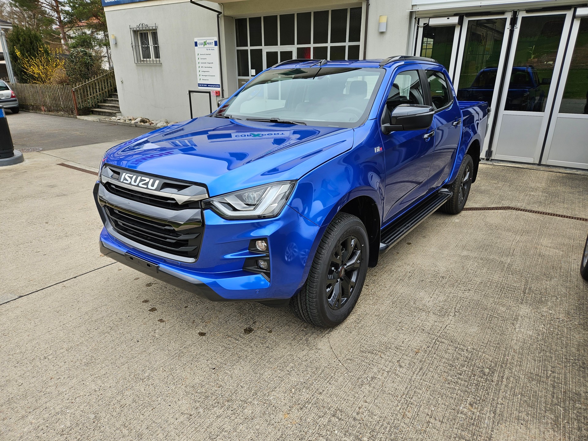 ISUZU D-MAX 1.9 CrewCab N60 Nitro Sport 4x4-image-0