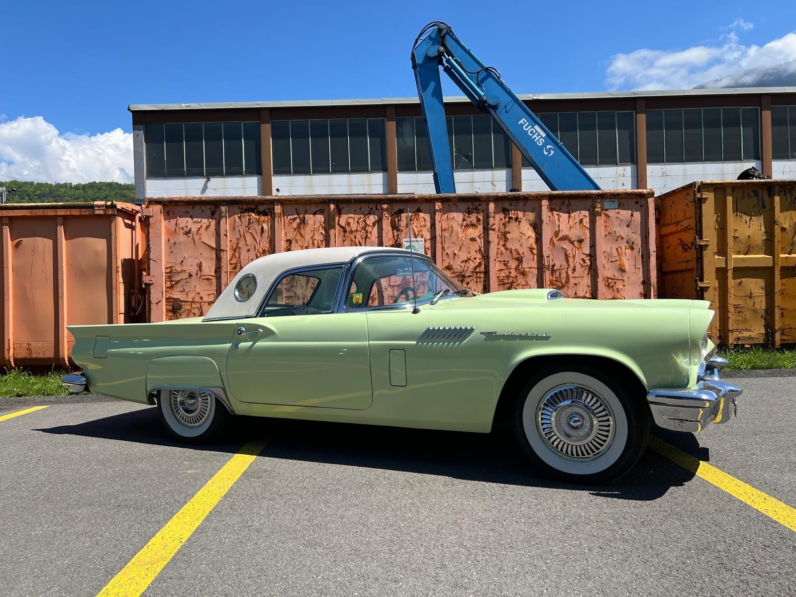 FORD Thunderbird-image-1