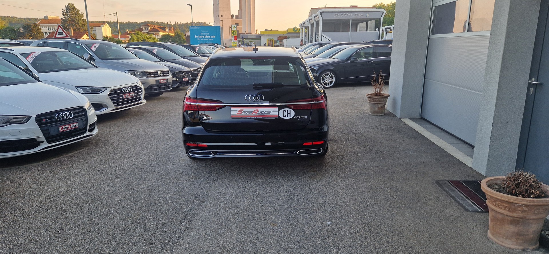AUDI A6 Avant 40 TDI quattro S-tronic-image-2