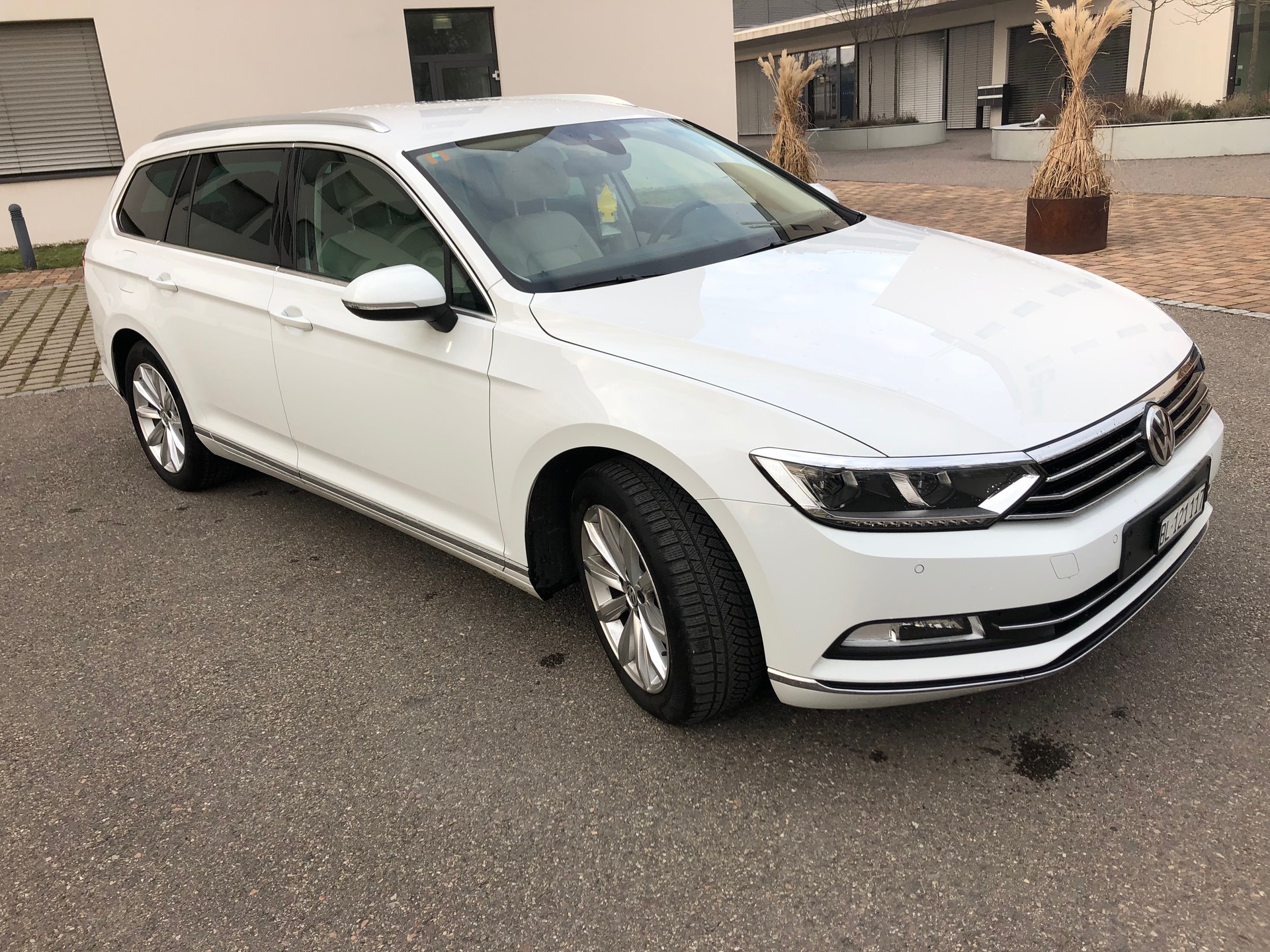 VW Passat Variant 1.8 TSI BMT Highline DSG-image-0