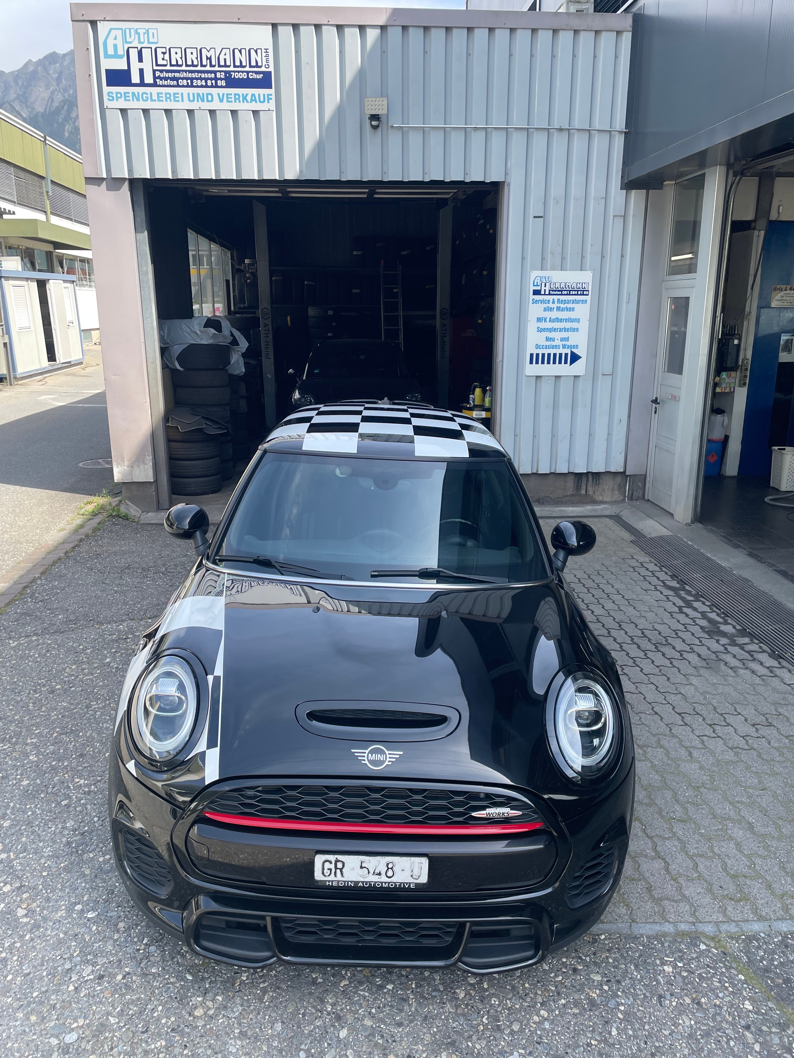 Car photo