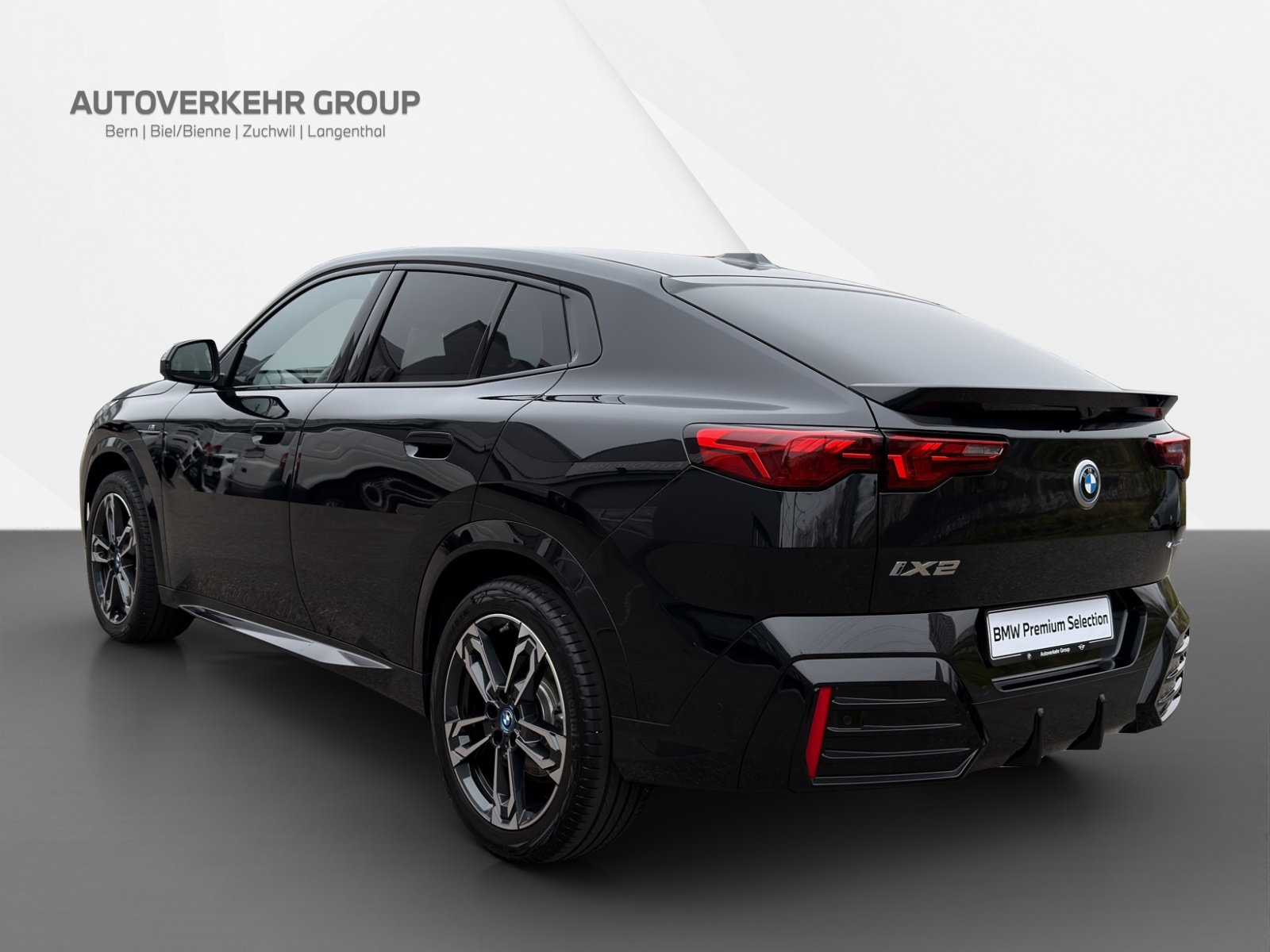 BMW iX2 eDrive 20 M Sport-image-3