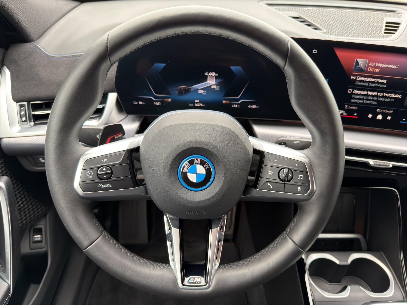 BMW iX2 eDrive 20 M Sport-image-11