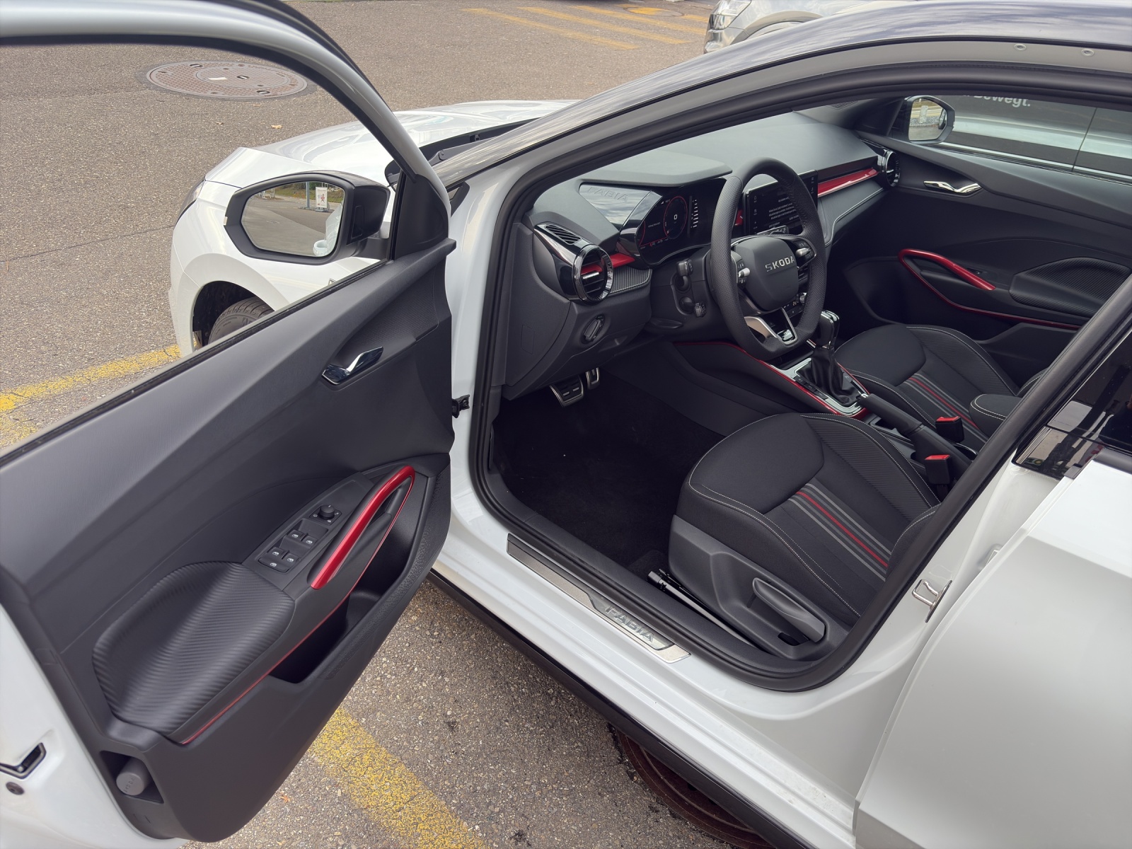 SKODA Fabia 1.5 TSI Monte Carlo DSG-image-4