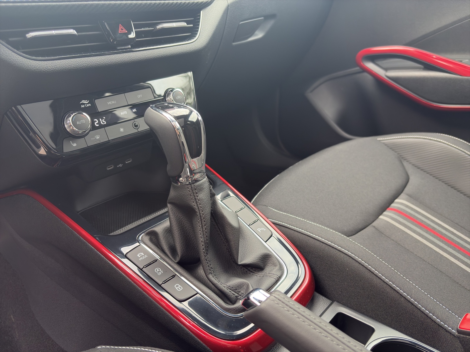 SKODA Fabia 1.5 TSI Monte Carlo DSG-image-9