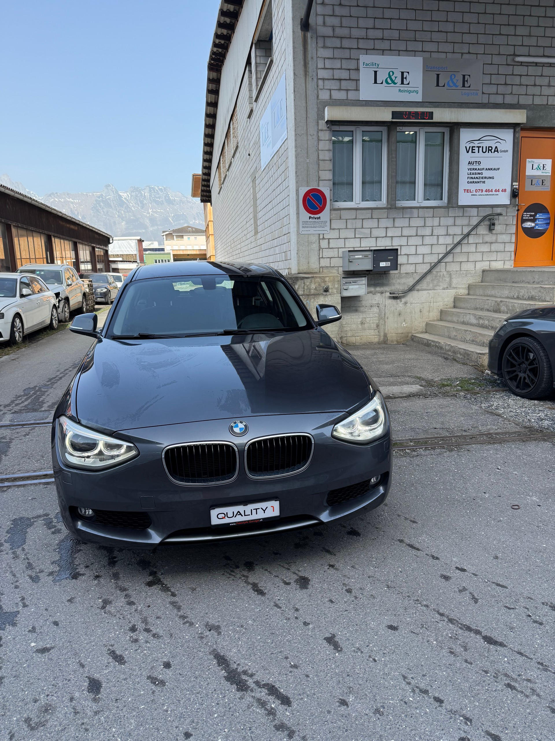 BMW 116i-image-0