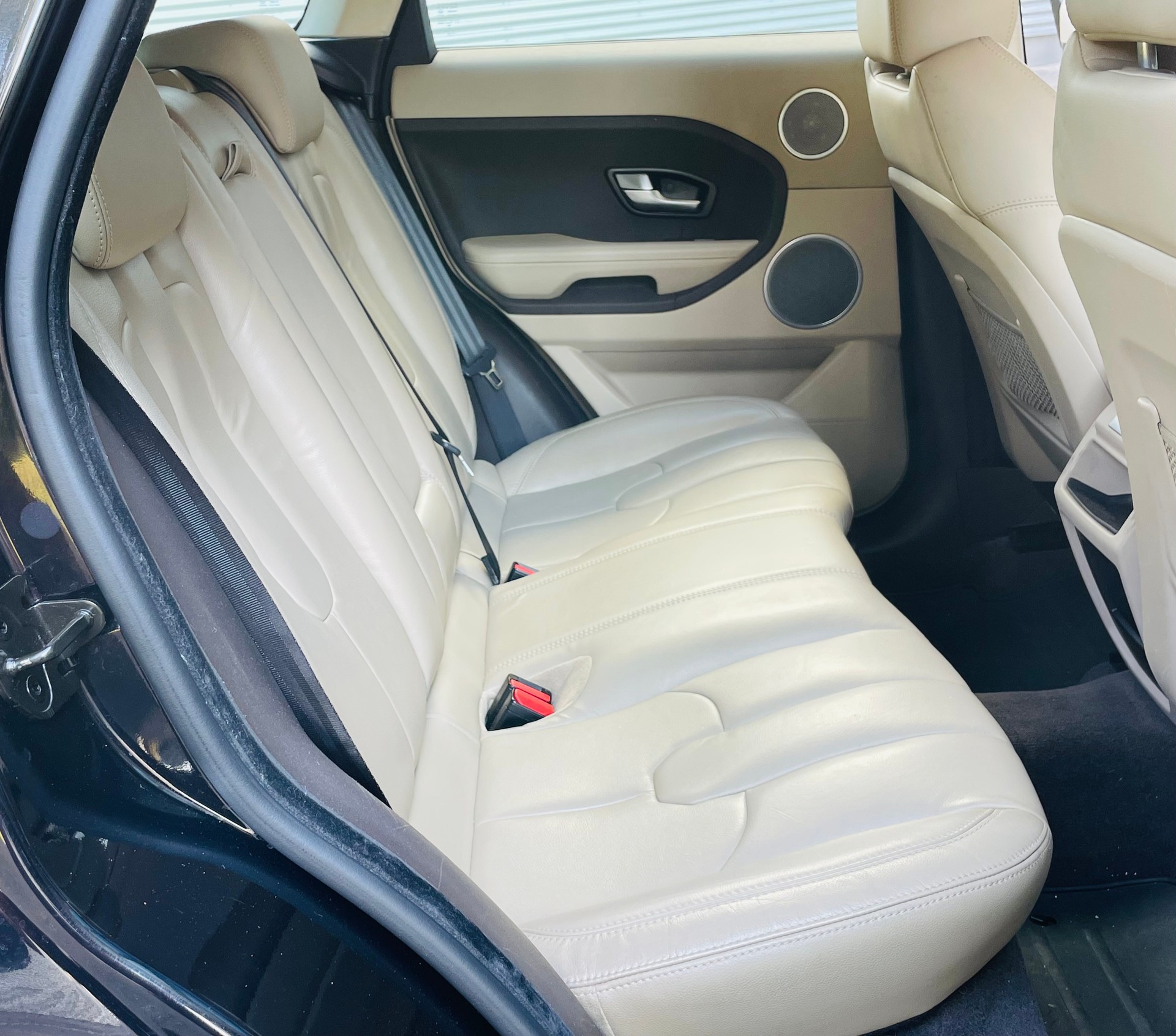 LAND ROVER Range Rover Evoque 2.2 TD4 Dynamic-image-4